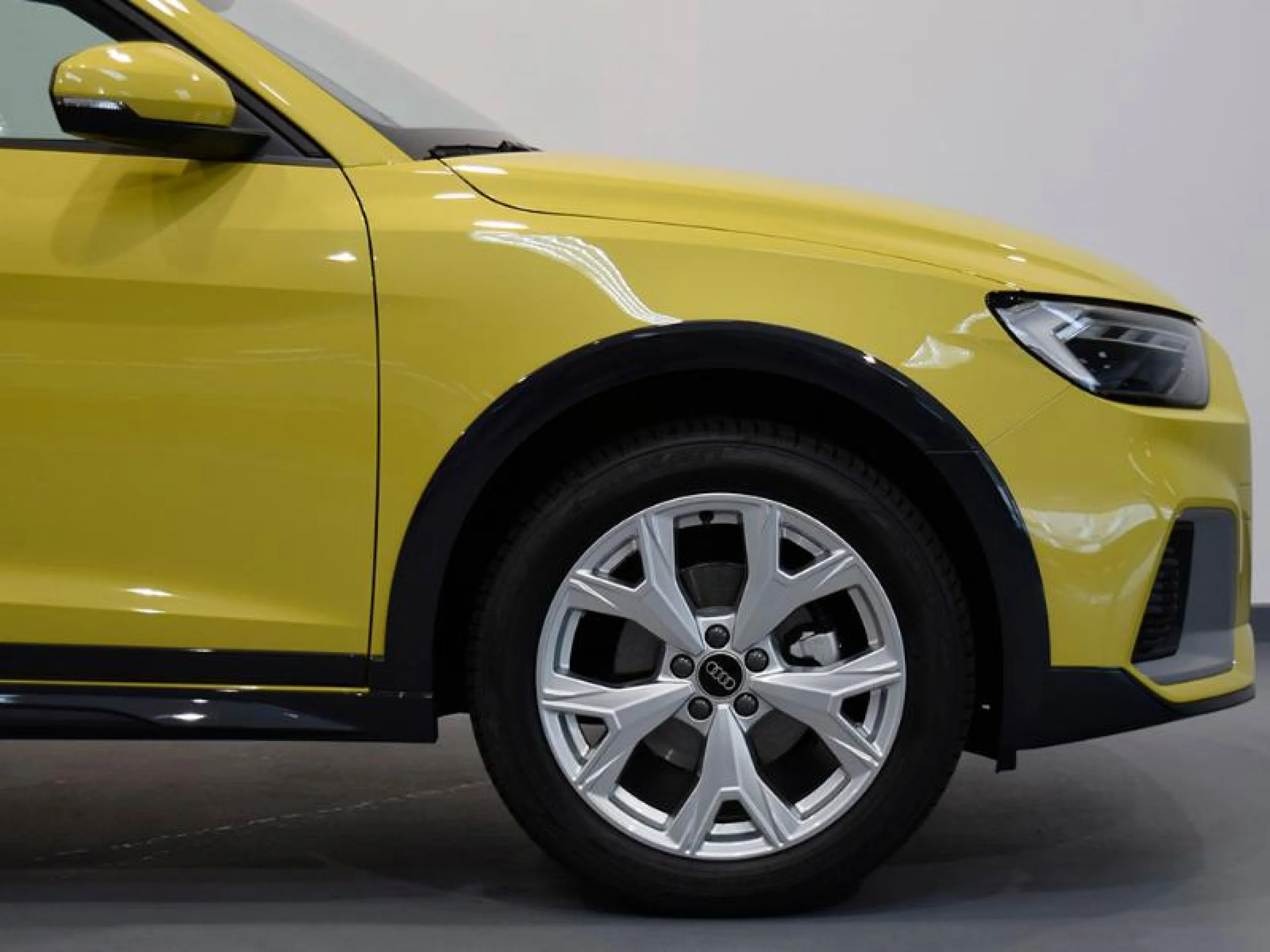 AUDI A1 ALLSTREET 25 TFSI 70KW (95CV) - Foto 6