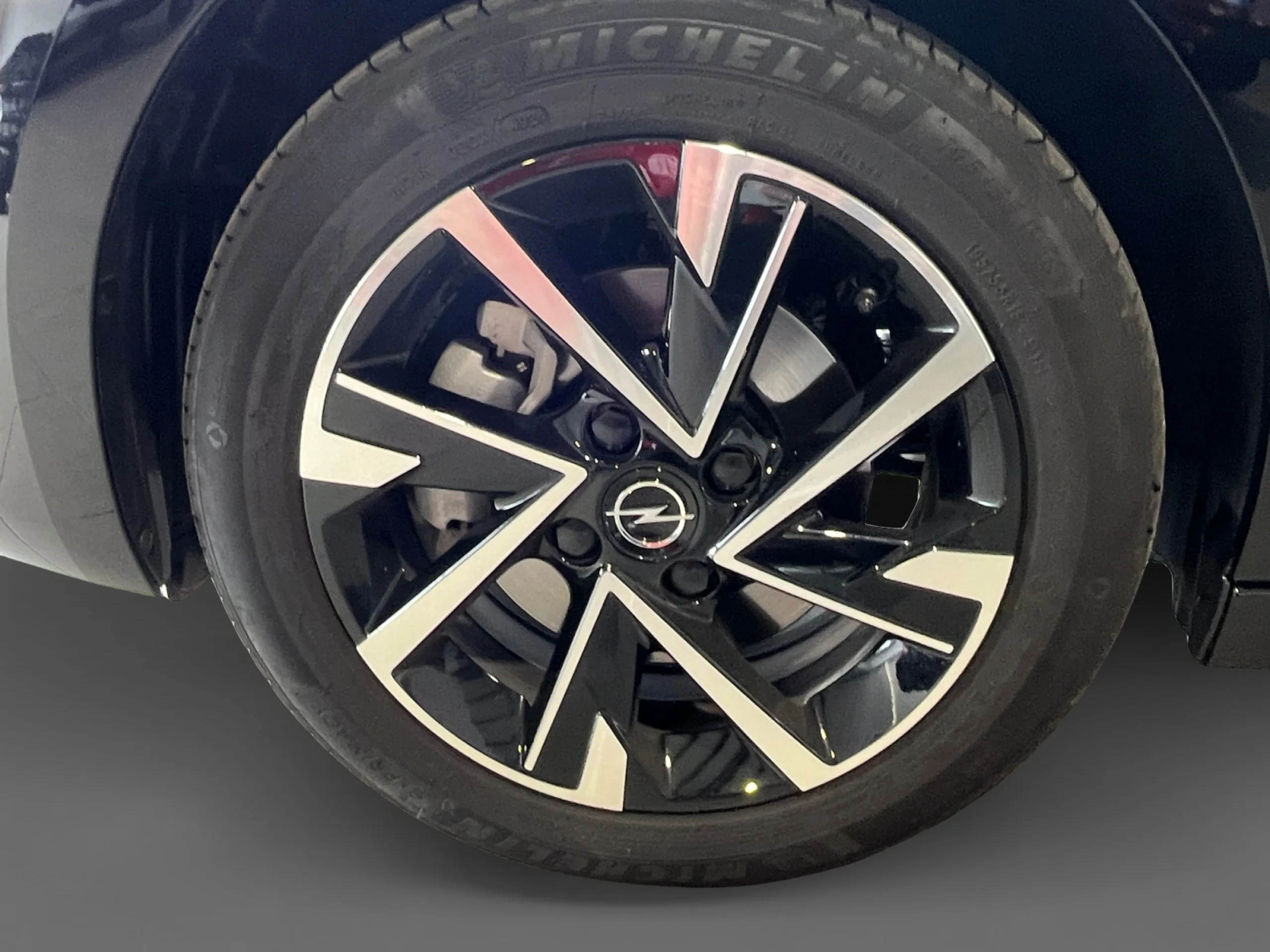 OPEL CORSA 1.2T XHL 74KW (100CV) GS - Foto 9