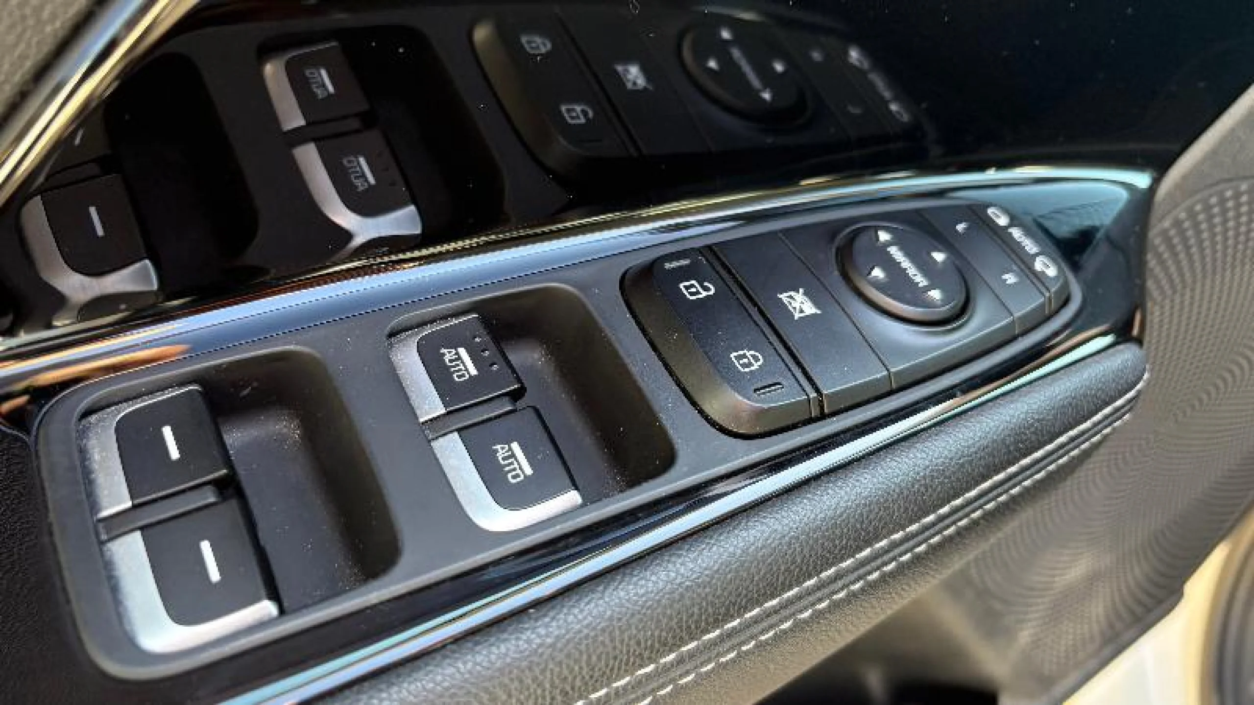 KIA Niro 1.6 GDI HEV 104KW (141CV) EMOTION - Foto 17