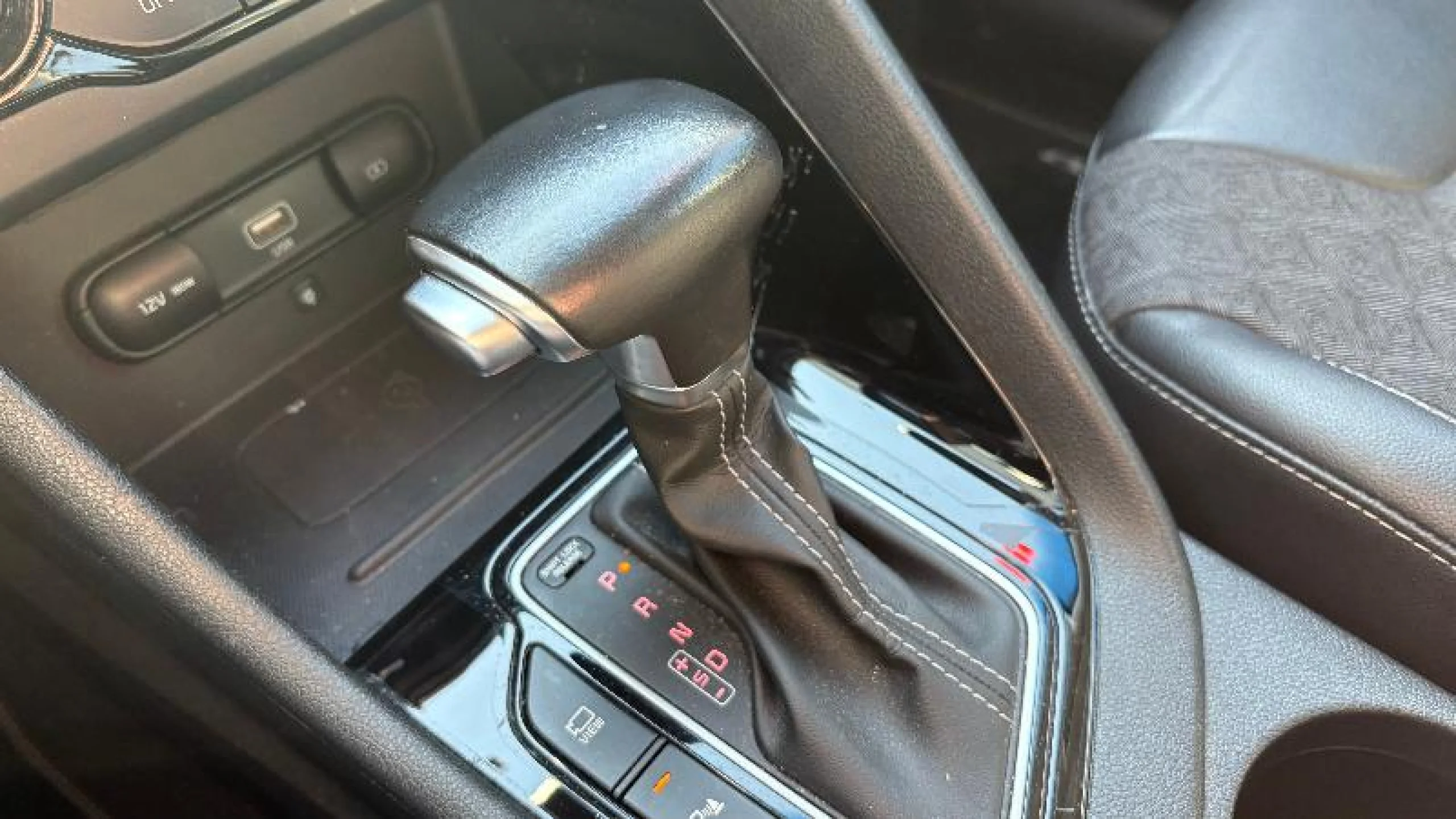 KIA Niro 1.6 GDI HEV 104KW (141CV) EMOTION - Foto 27