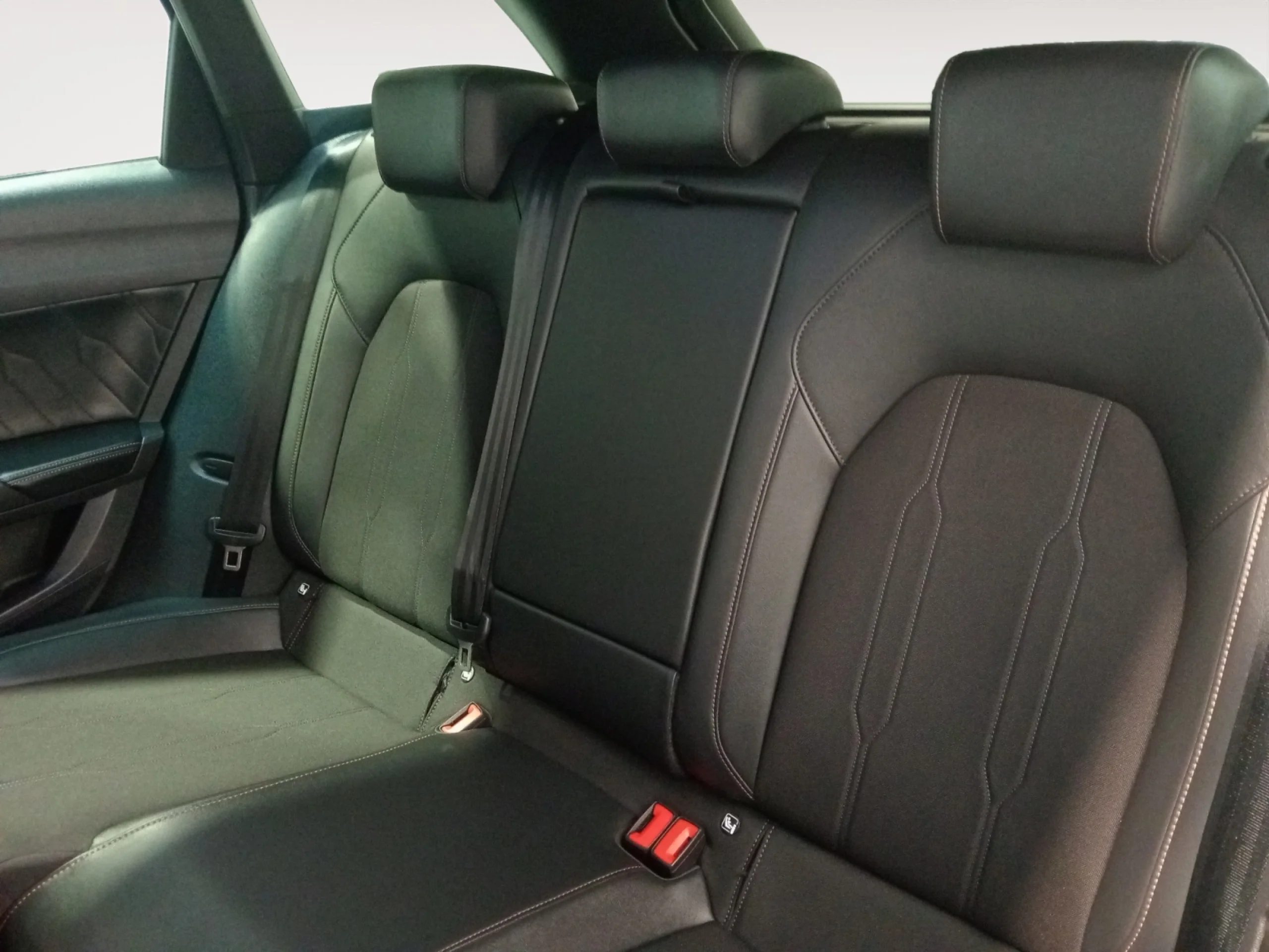 CUPRA LEON SP 1.5 ETSI 110KW (150CV) DSG - Foto 6