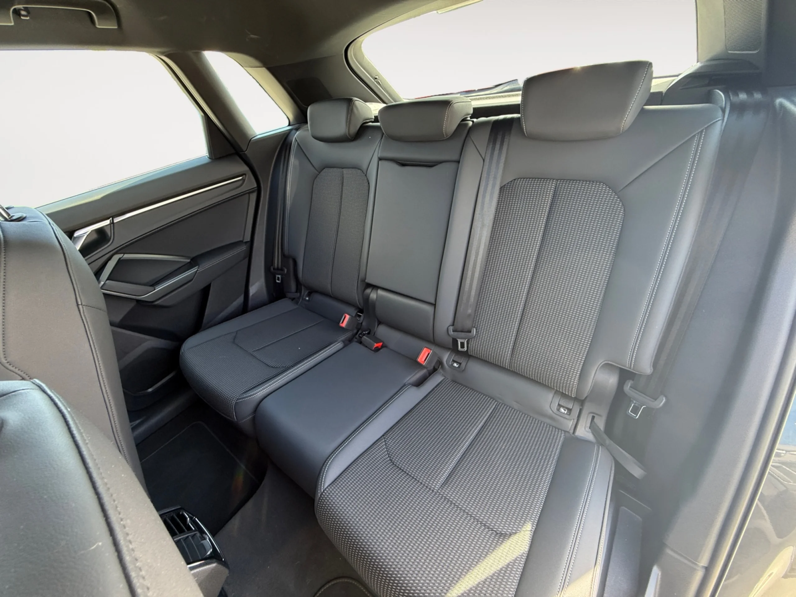 AUDI Q3 ADVANCED 35 TDI 110KW (150CV) S TRONIC - Foto 6