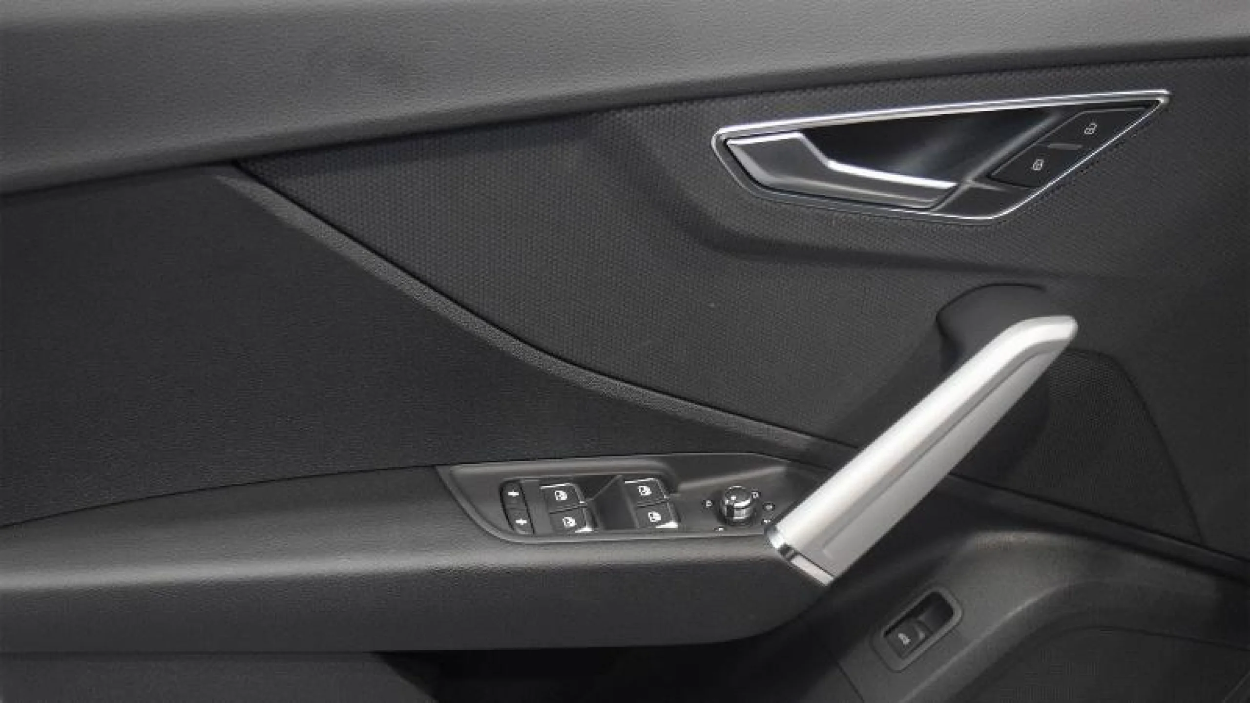 AUDI Q2 BLACK LINE 35 TFSI 110KW S TRONIC - Foto 14