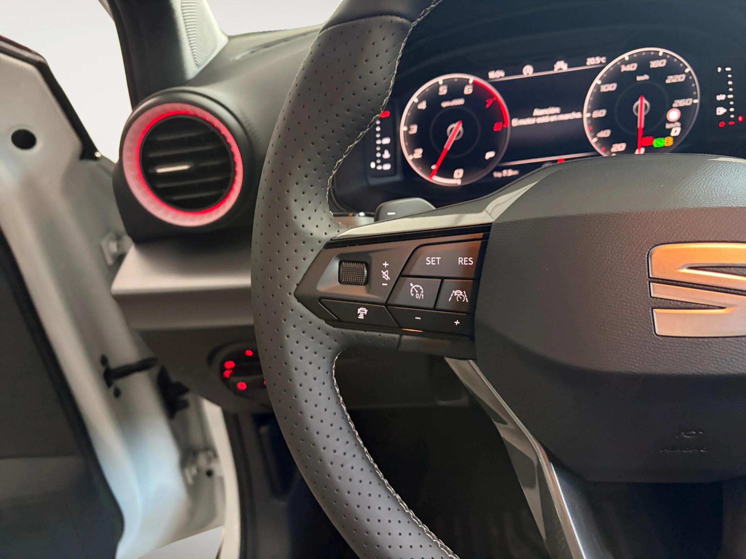 SEAT ARONA 1.0 TSI 85KW (115CV) START&STOP DSG FR+ - Foto 11