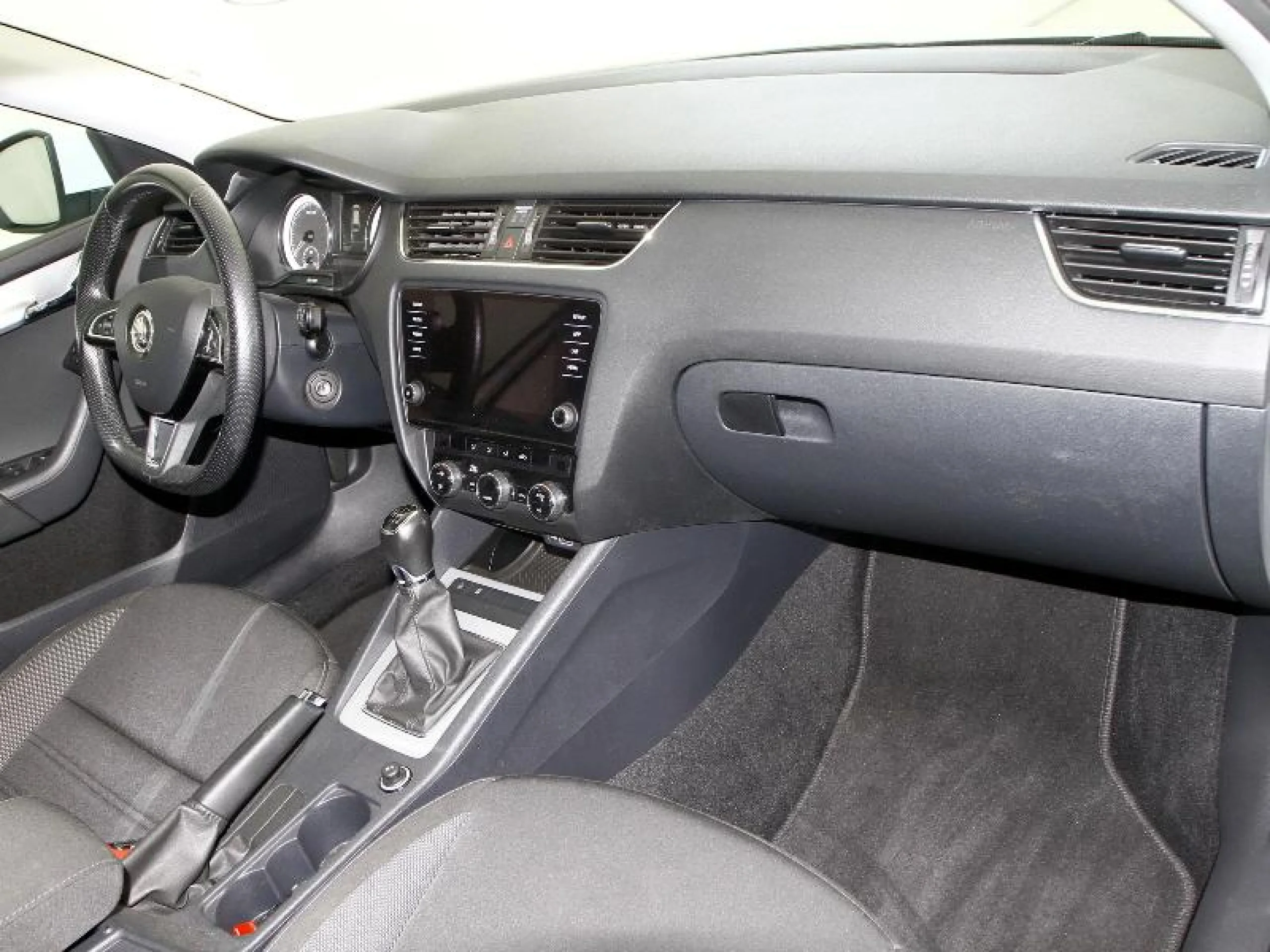 SKODA OCTAVIA 2.0 TDI CR 110KW (150CV) AMBITION - Foto 3