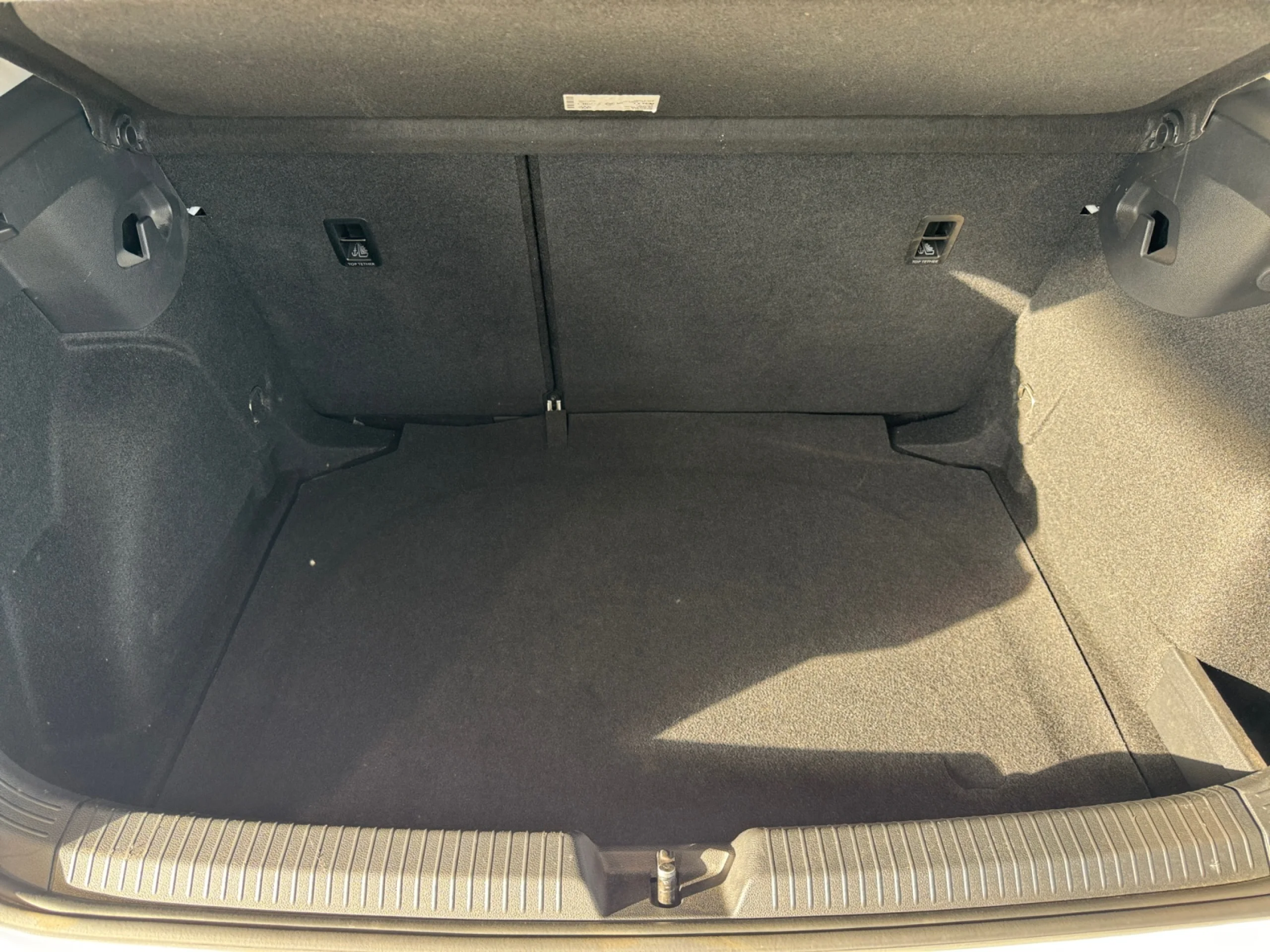 VOLKSWAGEN GOLF 2.0 TDI 85KW (115CV) - Foto 7