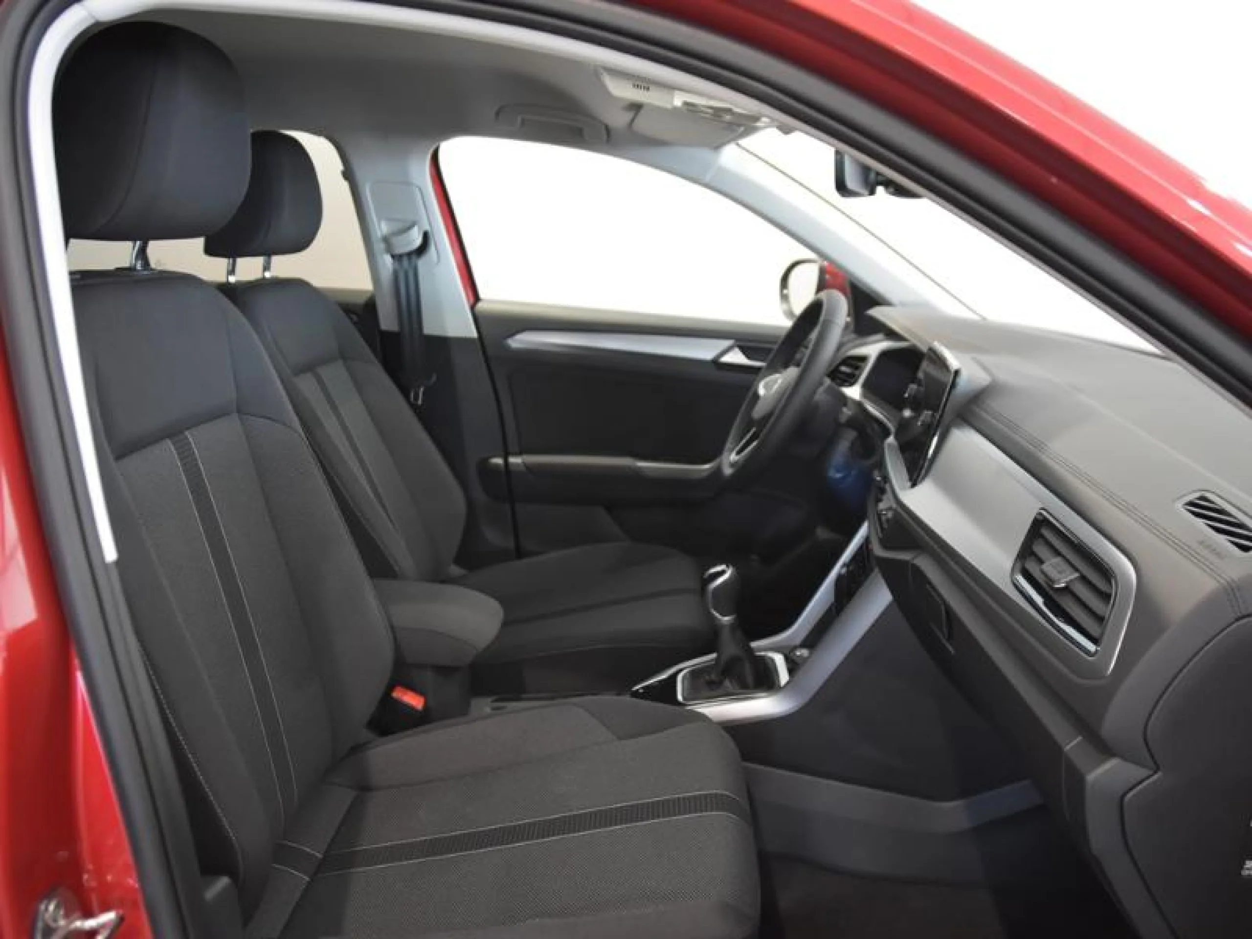 VOLKSWAGEN T ROC T ROC MÁS 1.0 TSI 85 KW (116 CV)  6 VEL. - Foto 5