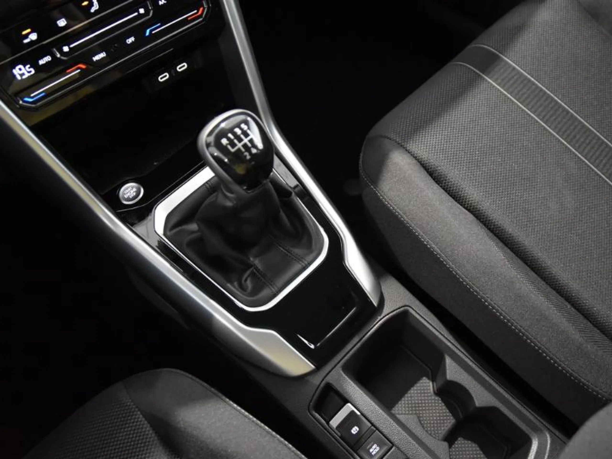 VOLKSWAGEN T ROC T ROC MÁS 1.0 TSI 85 KW (116 CV)  6 VEL. - Foto 10