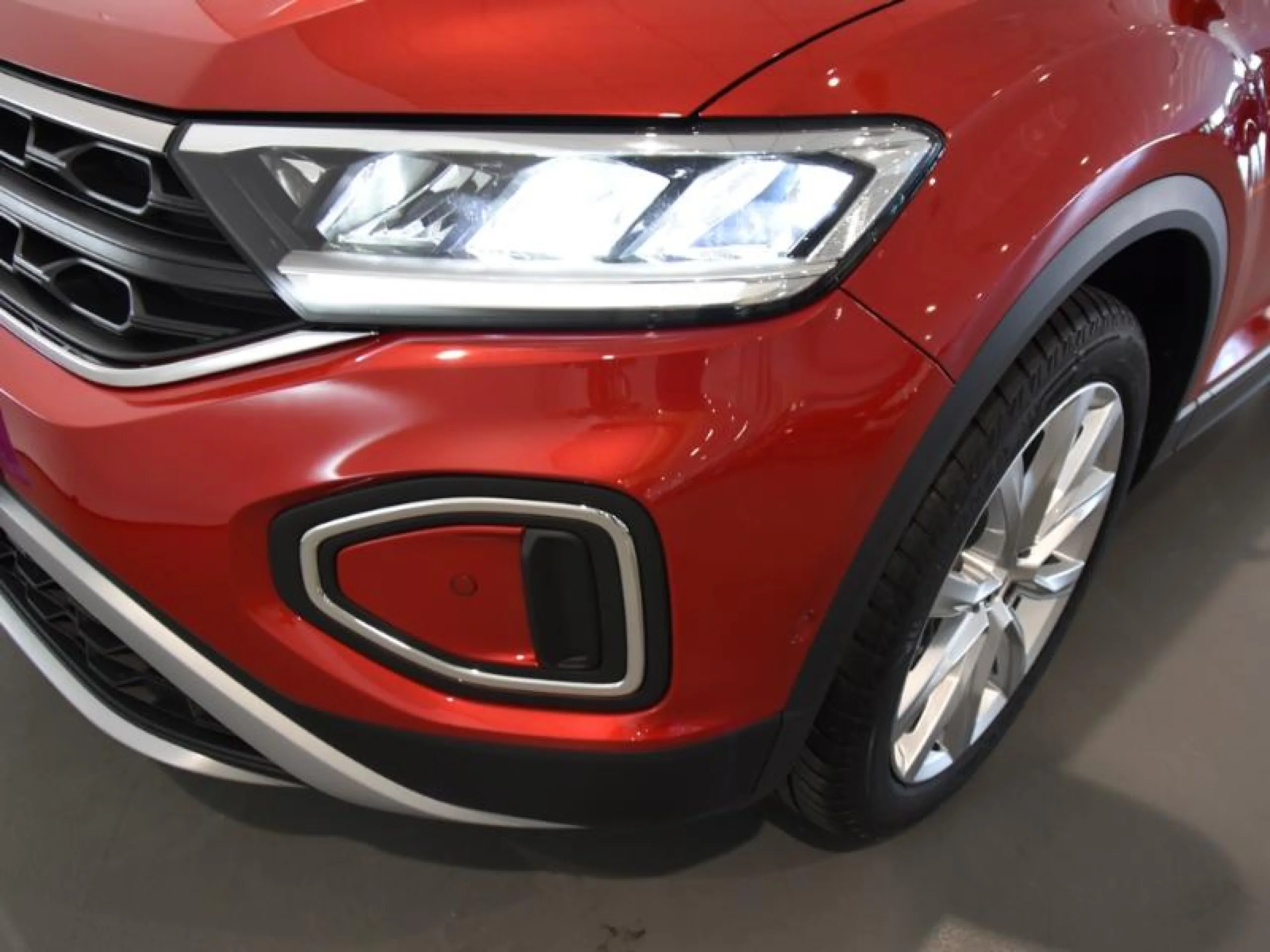 VOLKSWAGEN T ROC T ROC MÁS 1.0 TSI 85 KW (116 CV)  6 VEL. - Foto 17