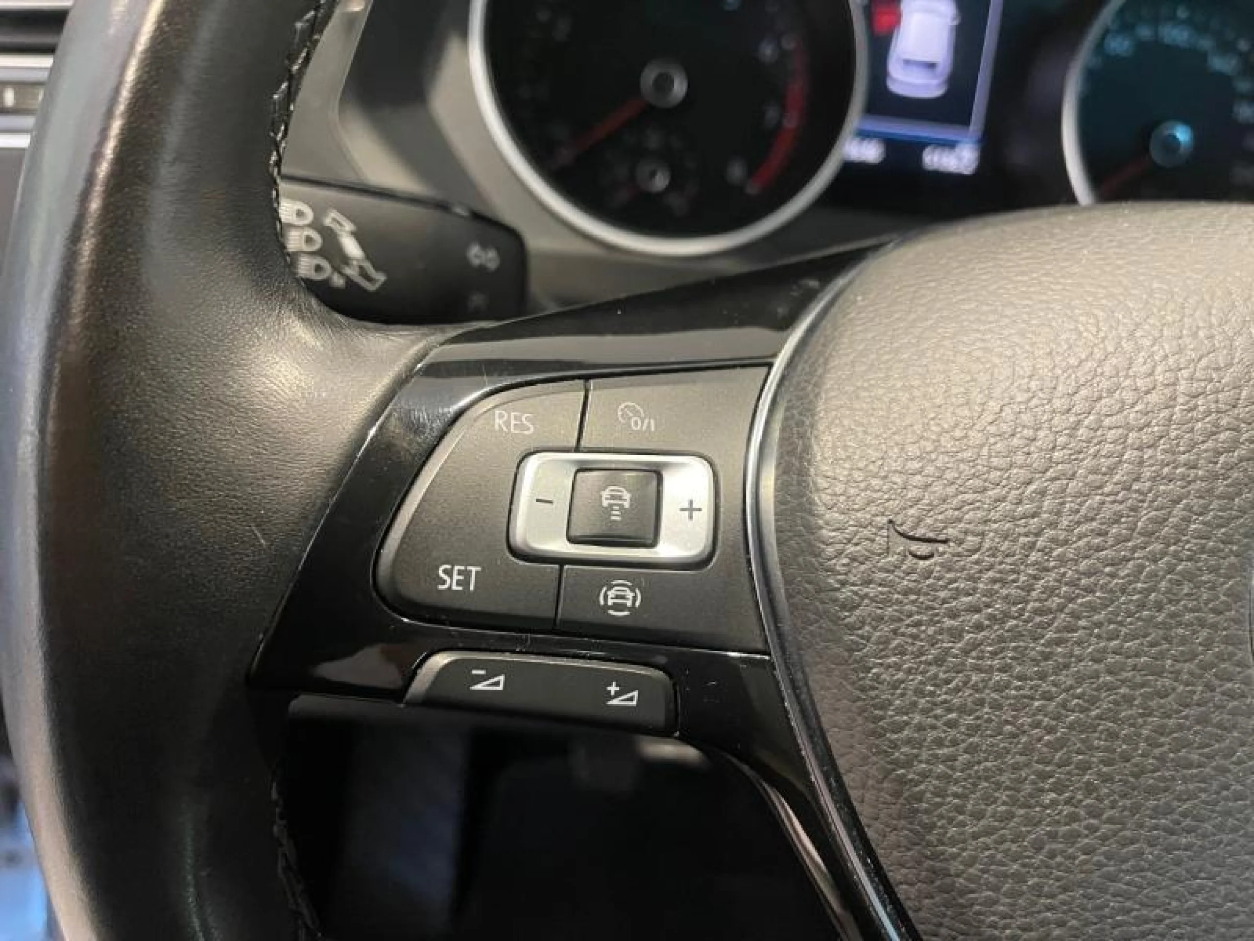 VOLKSWAGEN TIGUAN ADVANCE 1.5 TSI 110KW (150CV) - Foto 9