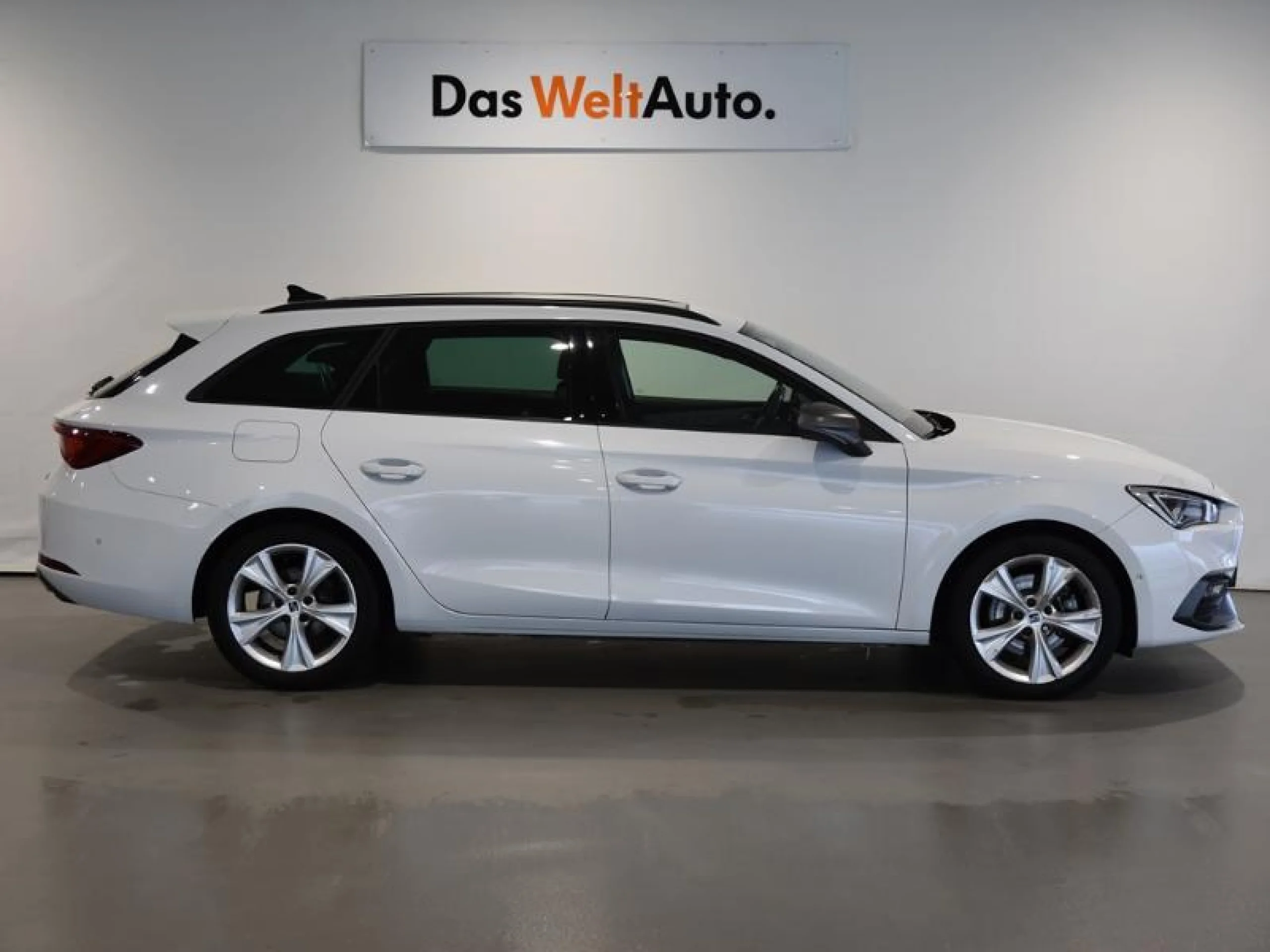 SEAT LEON ST 1.5 ECOTSI 110KW (150CV) S&S FR - Foto 3