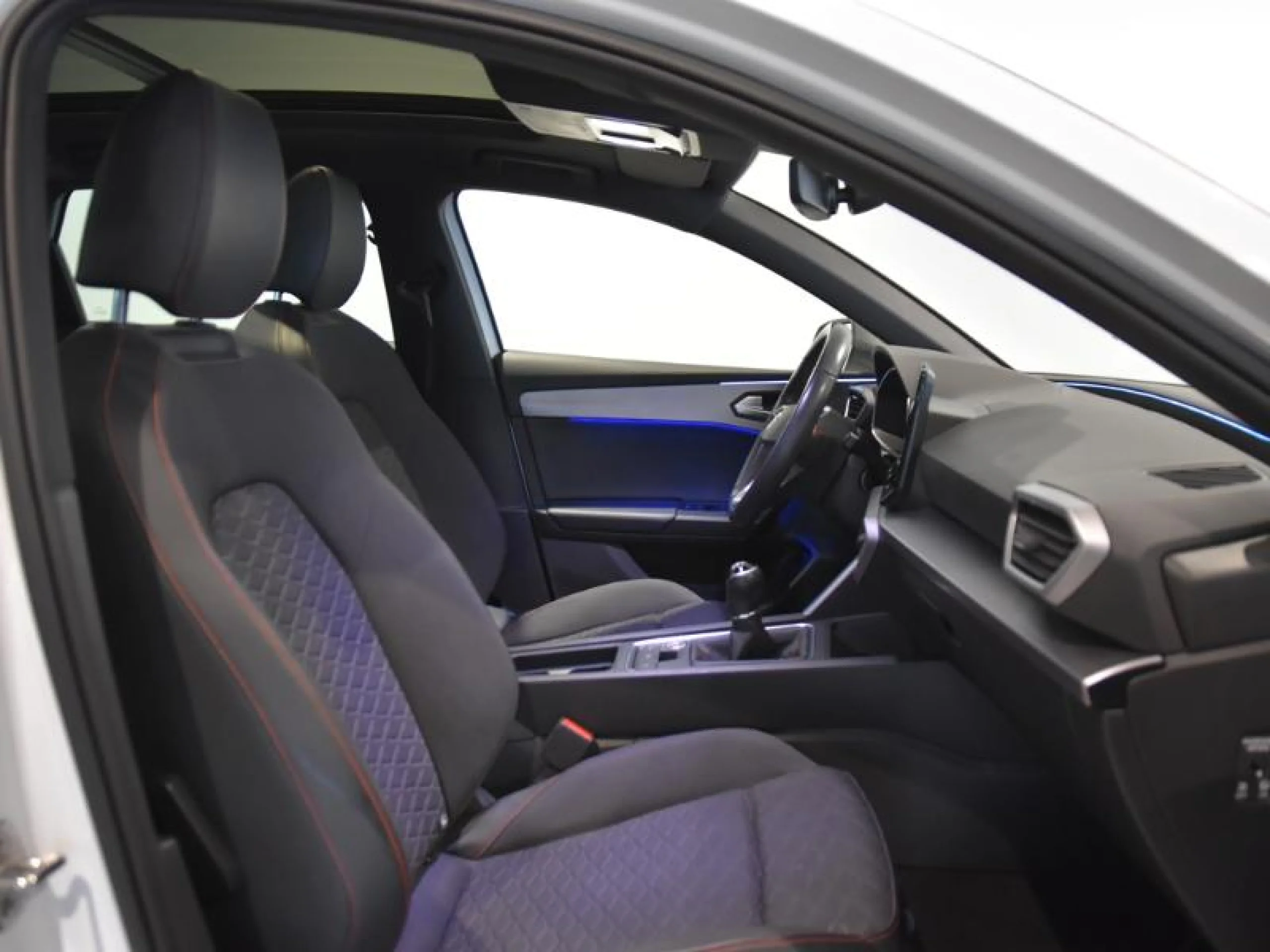 SEAT LEON ST 1.5 ECOTSI 110KW (150CV) S&S FR - Foto 5