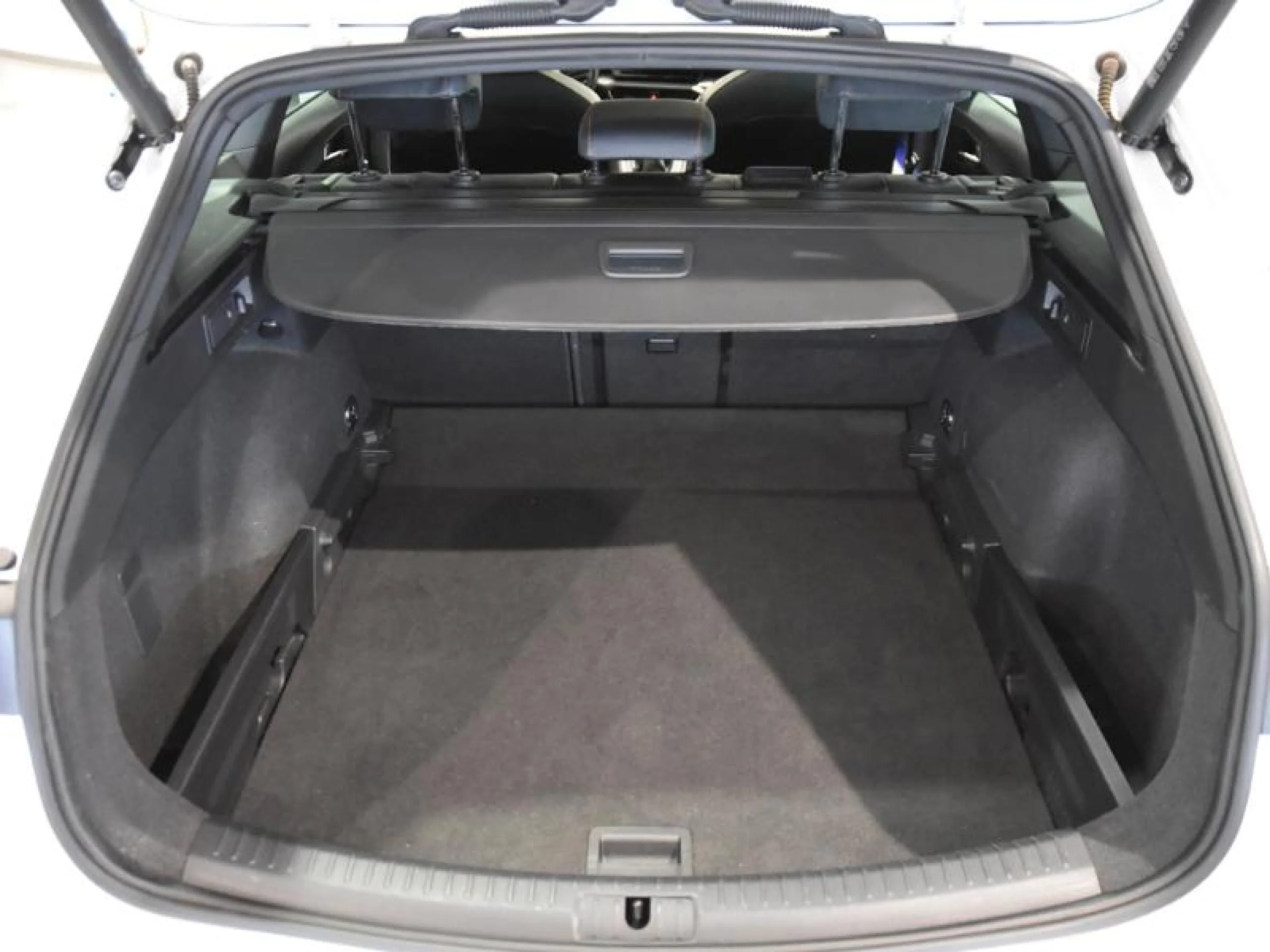 SEAT LEON ST 1.5 ECOTSI 110KW (150CV) S&S FR - Foto 7