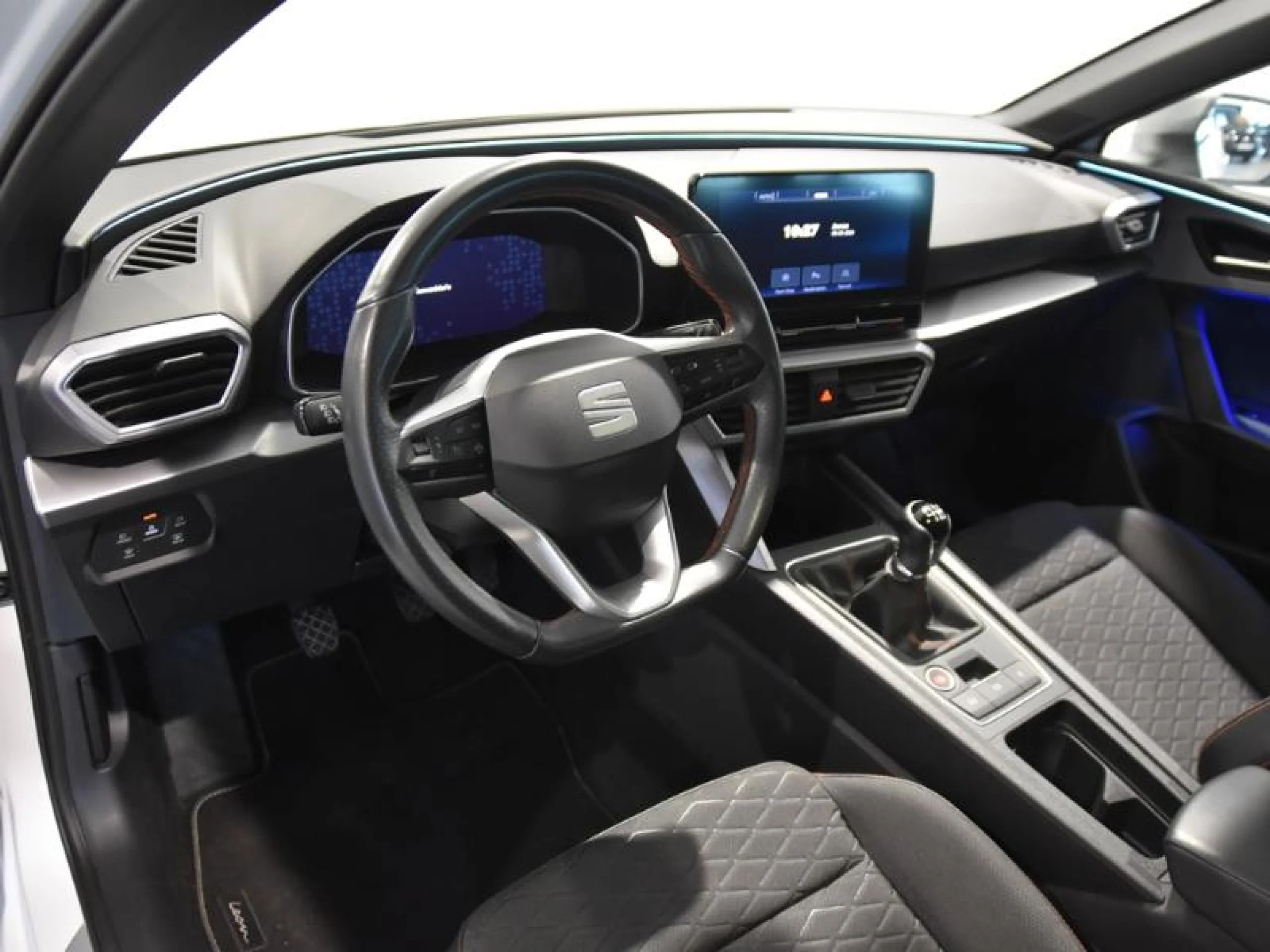 SEAT LEON ST 1.5 ECOTSI 110KW (150CV) S&S FR - Foto 10