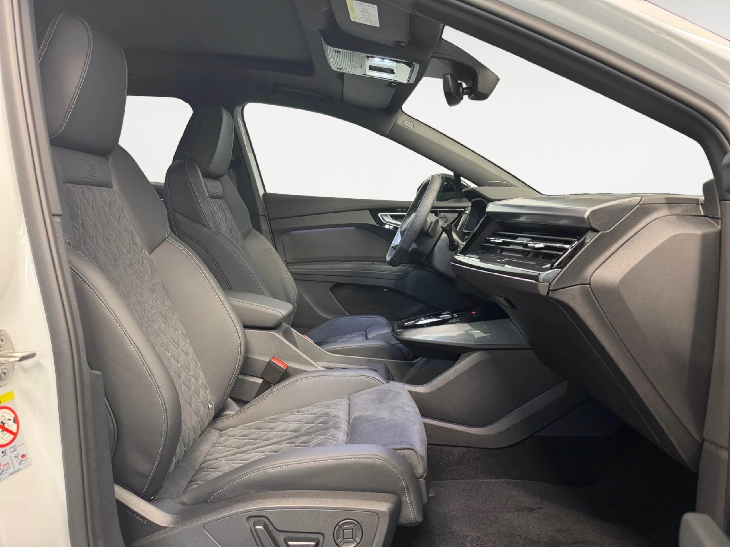 AUDI Q4 E TRON BLACK LINE 55 E TRON QUATTRO 250KW 82KWH - Foto 5