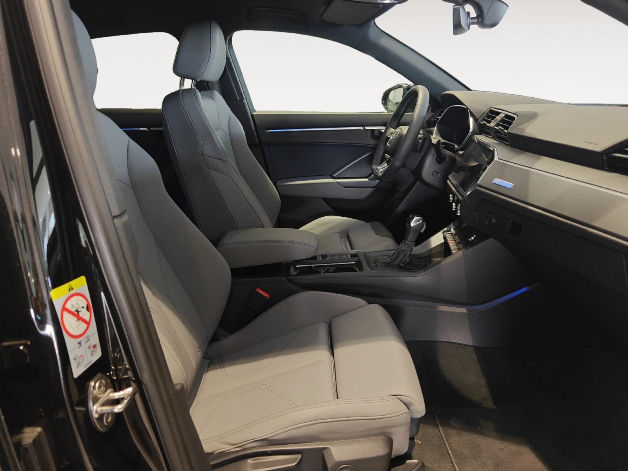 AUDI Q3 SPORTBACK BLACK LINE 35 TDI 110KW (150CV) S TRONIC - Foto 9