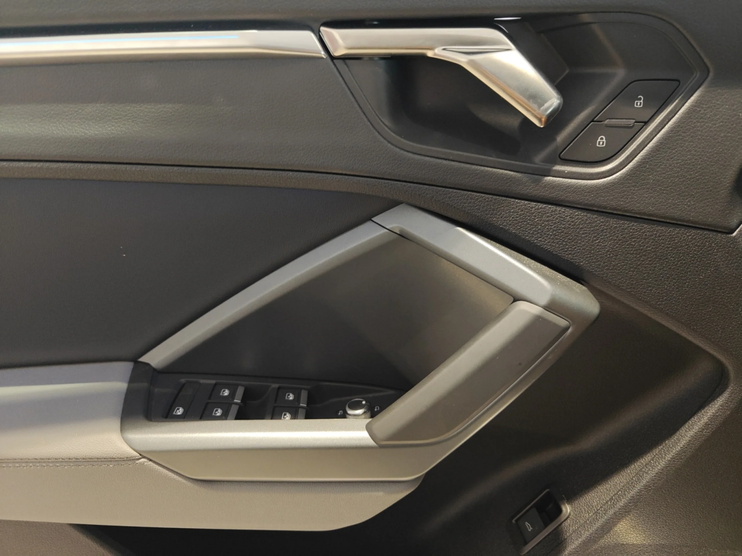 AUDI Q3 SPORTBACK BLACK LINE 35 TDI 110KW (150CV) S TRONIC - Foto 16