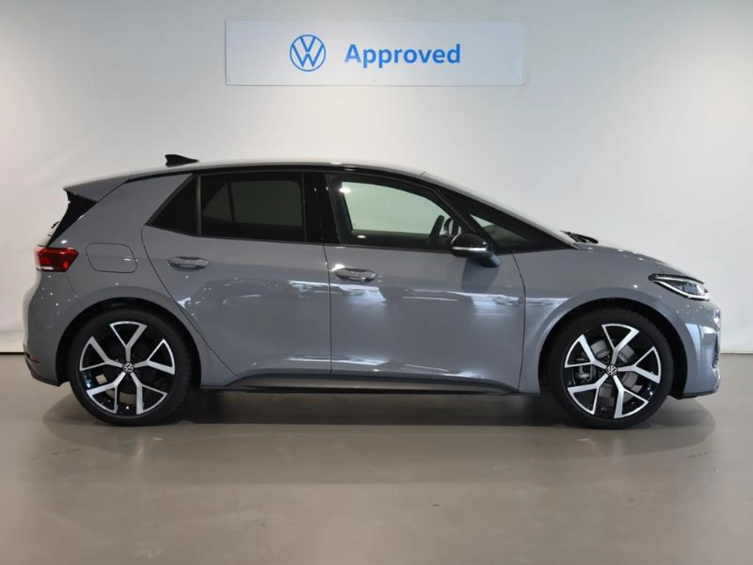 VOLKSWAGEN ID.3 ID.3 NEO LIFE   125 KW (170 CV) 50 KWH AUTOMÁTICO 1 VEL. - Foto 3
