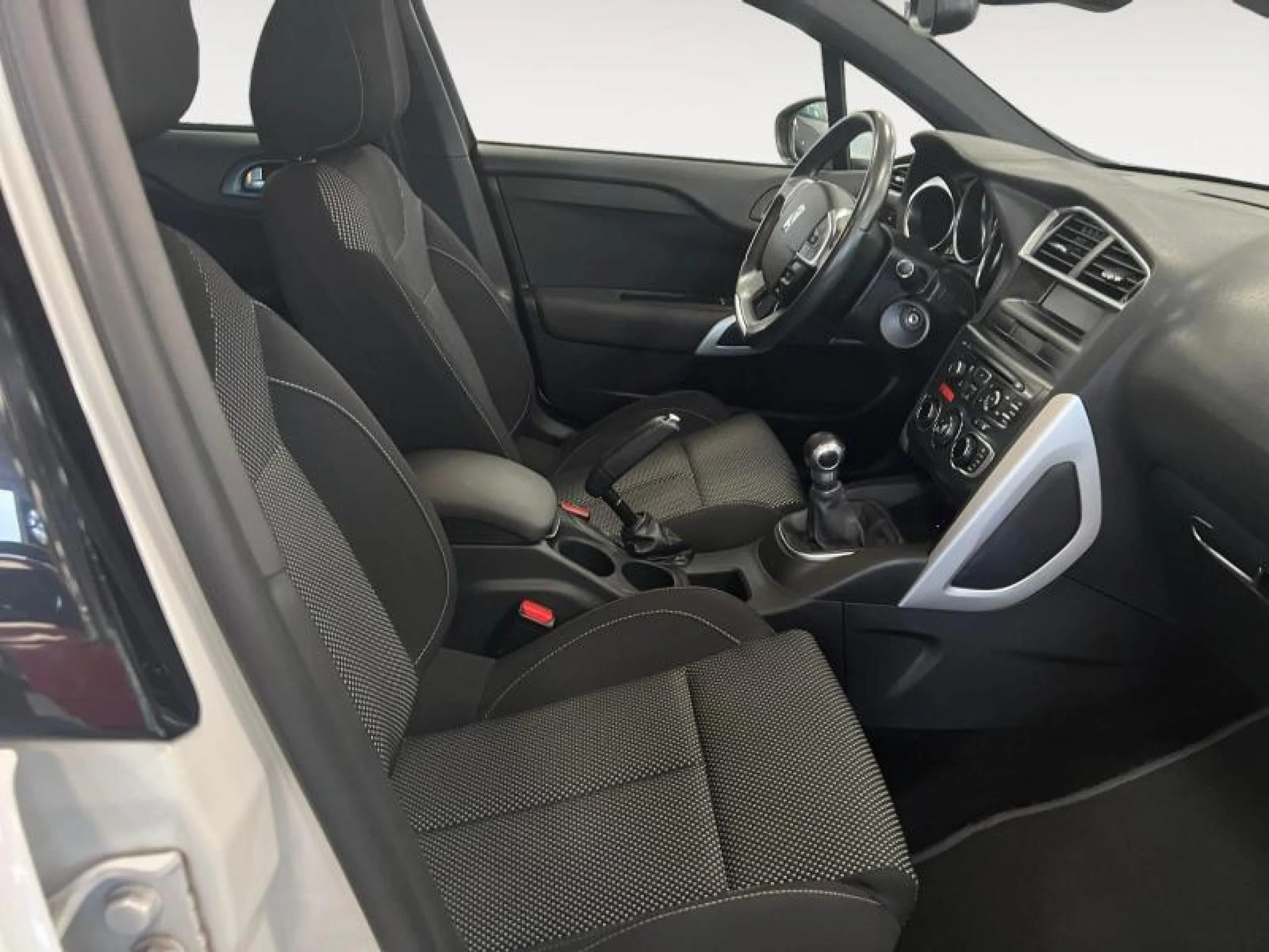 CITROEN DS4 1.6 VTI 120CV STYLE LIMITED EDITION - Foto 10