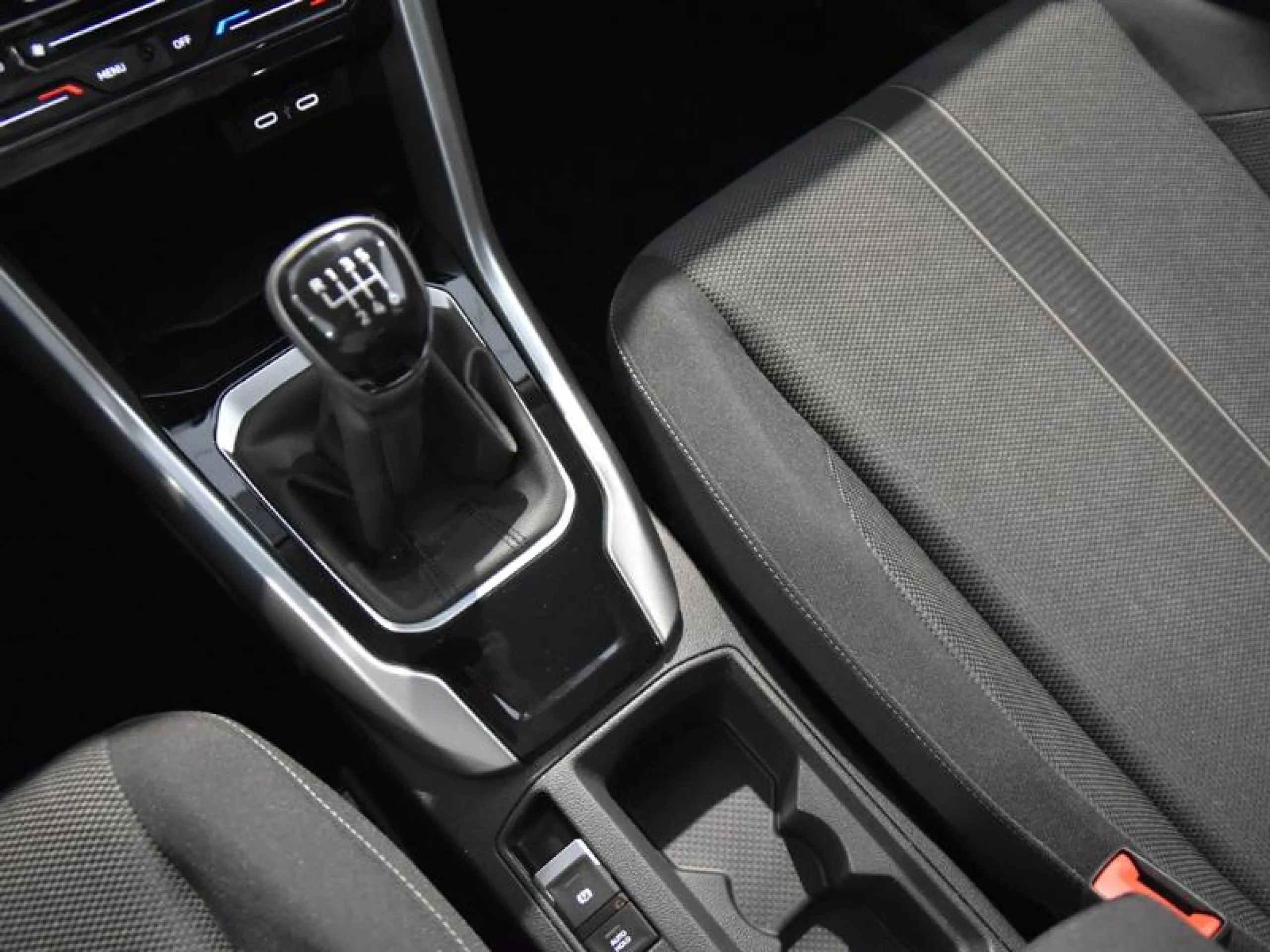 VOLKSWAGEN T ROC LIFE 1.0 TSI 85KW (115CV) - Foto 10