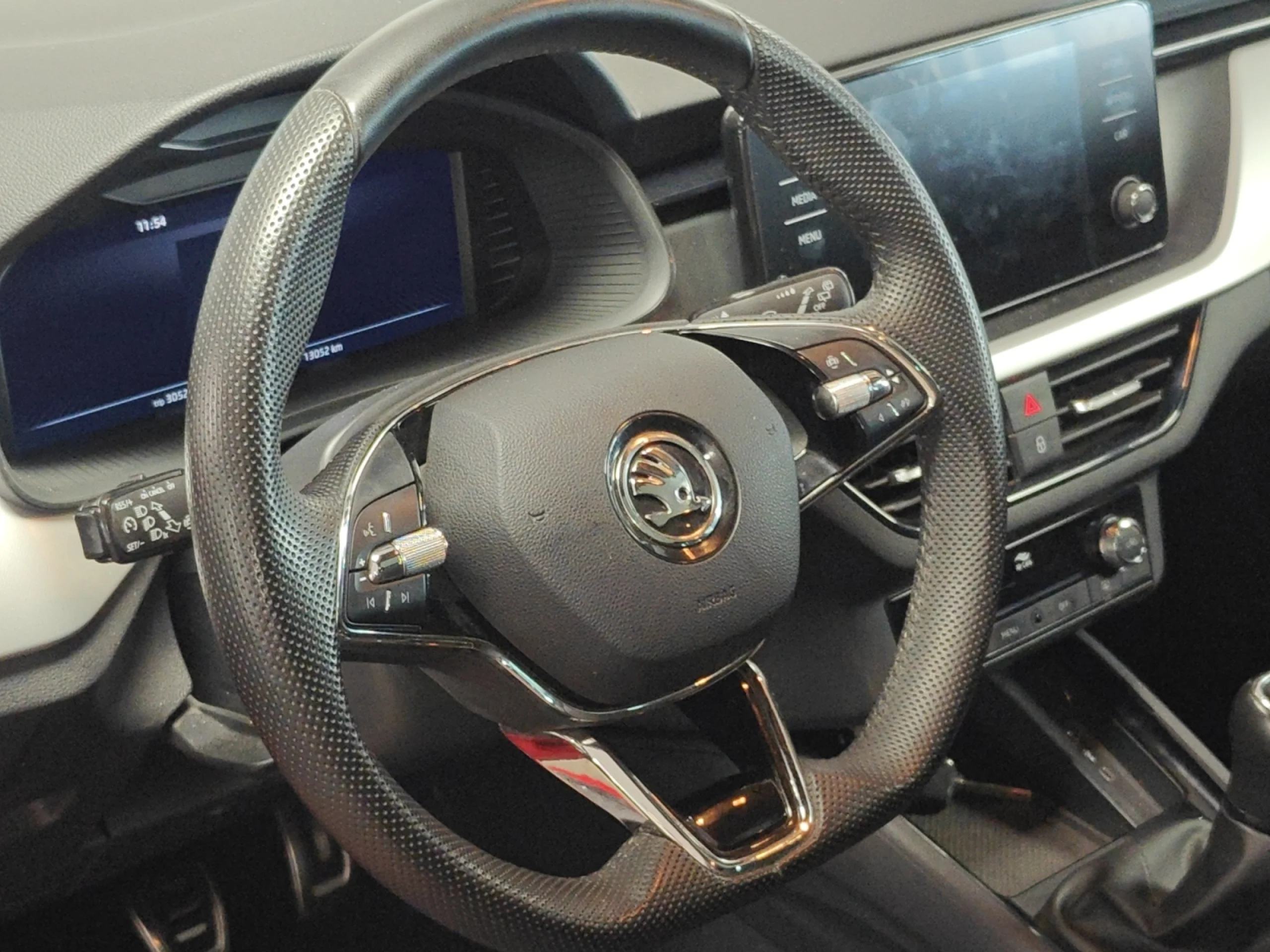 SKODA KAMIQ 1.0 TSI 81KW (110CV) SCOUT - Foto 9