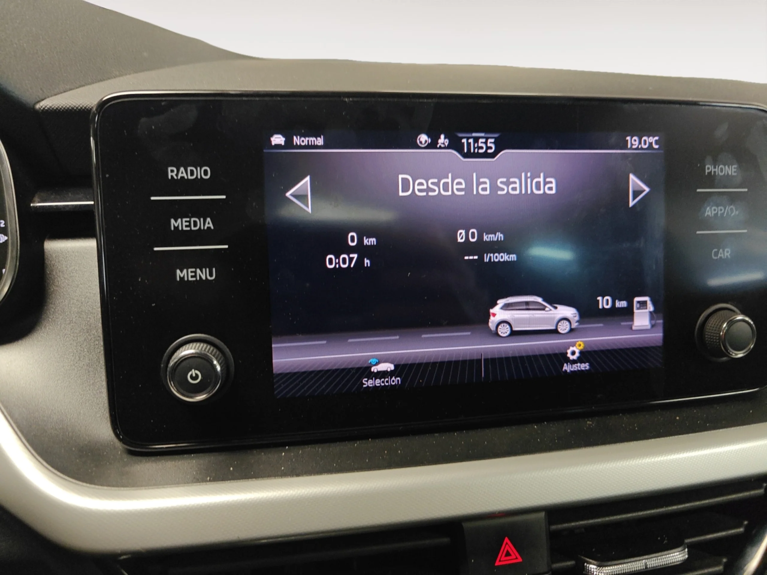 SKODA KAMIQ 1.0 TSI 81KW (110CV) SCOUT - Foto 14