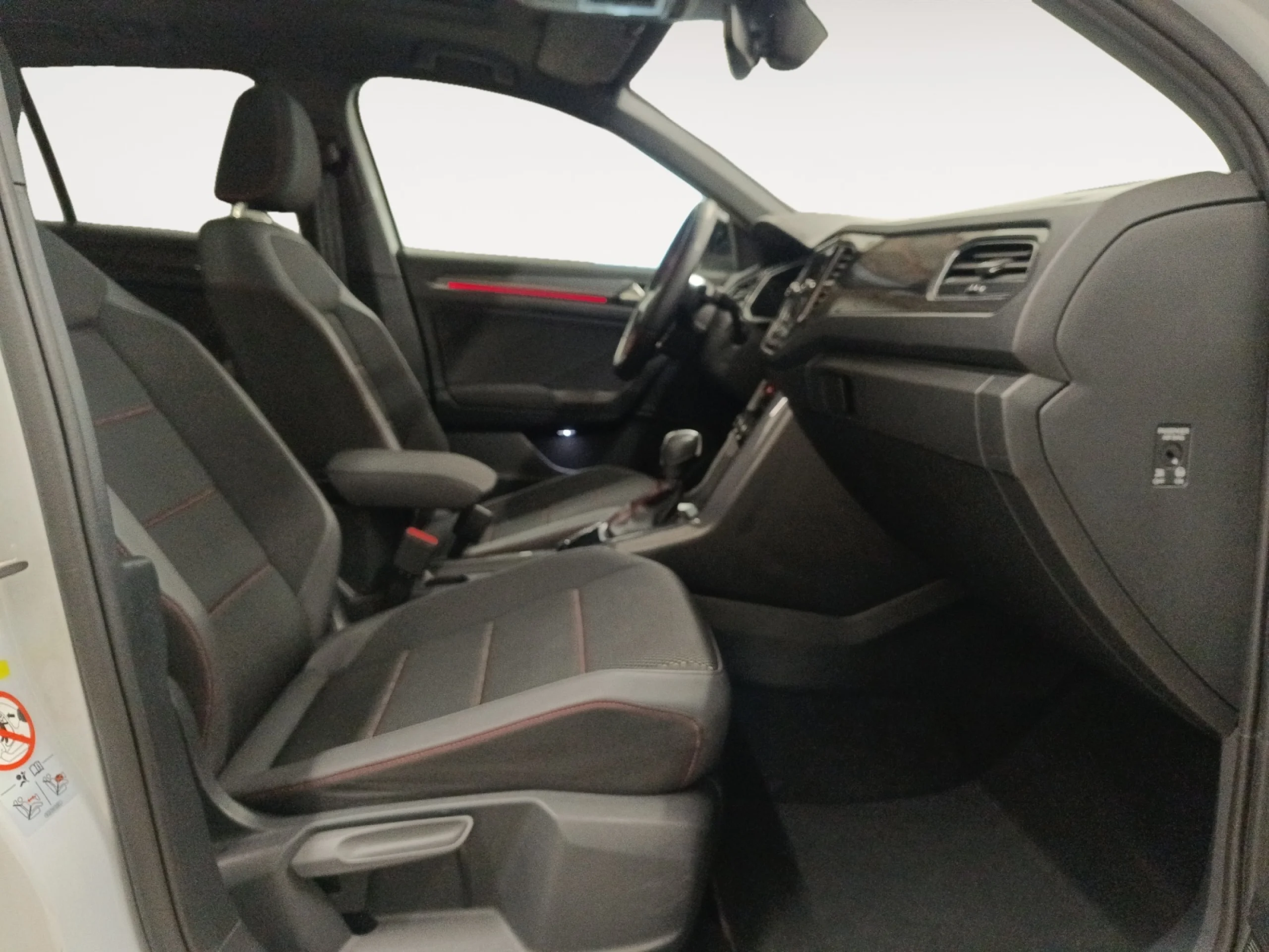 VOLKSWAGEN T ROC SPORT 1.5 TSI 110KW (150CV) DSG - Foto 5