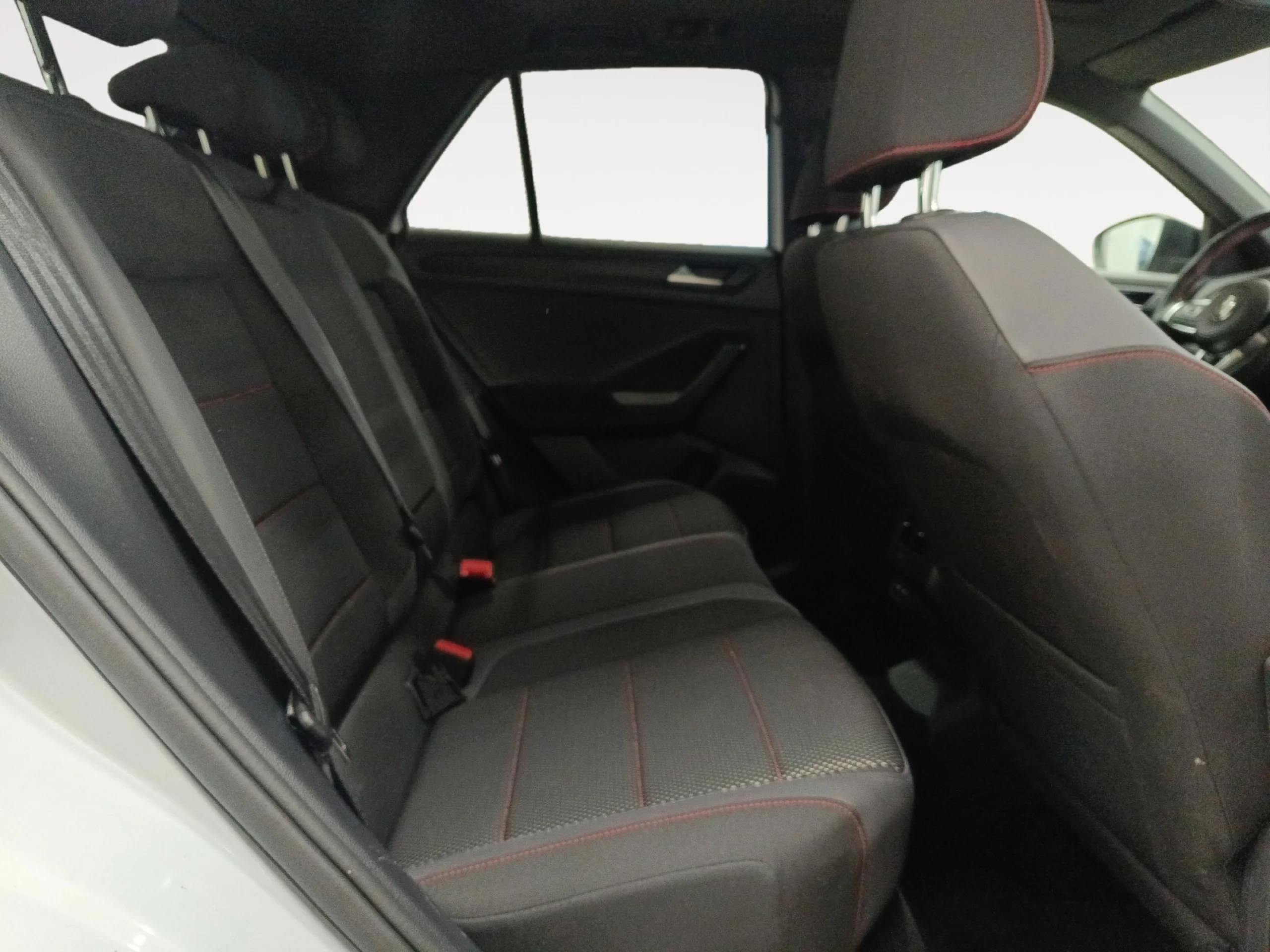 VOLKSWAGEN T ROC SPORT 1.5 TSI 110KW (150CV) DSG - Foto 6