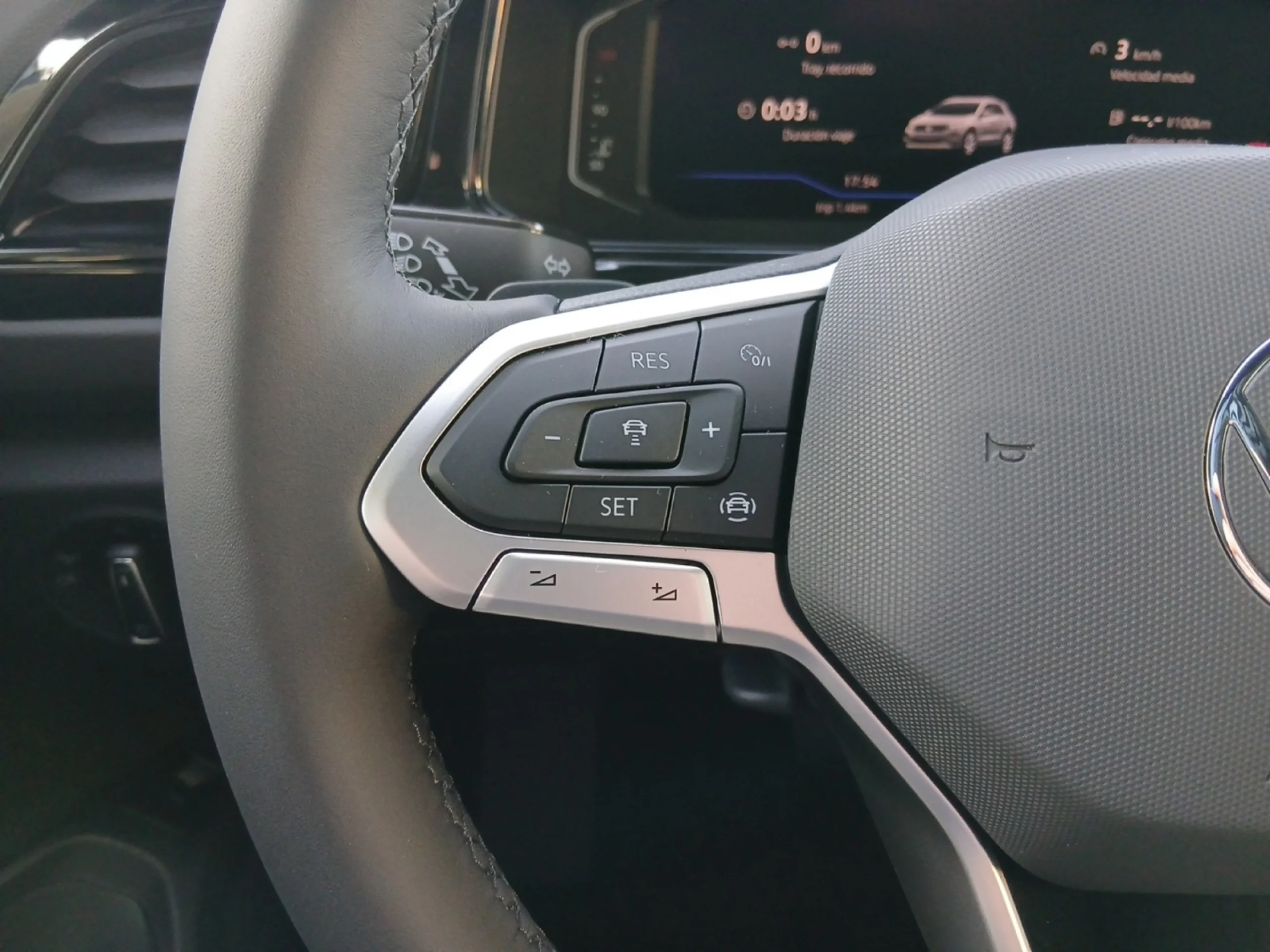 VOLKSWAGEN T ROC T ROC DARK LINE 1.5 TSI 110 KW (150 CV)  AUTOM TICO DSG 7 VEL. - Foto 11