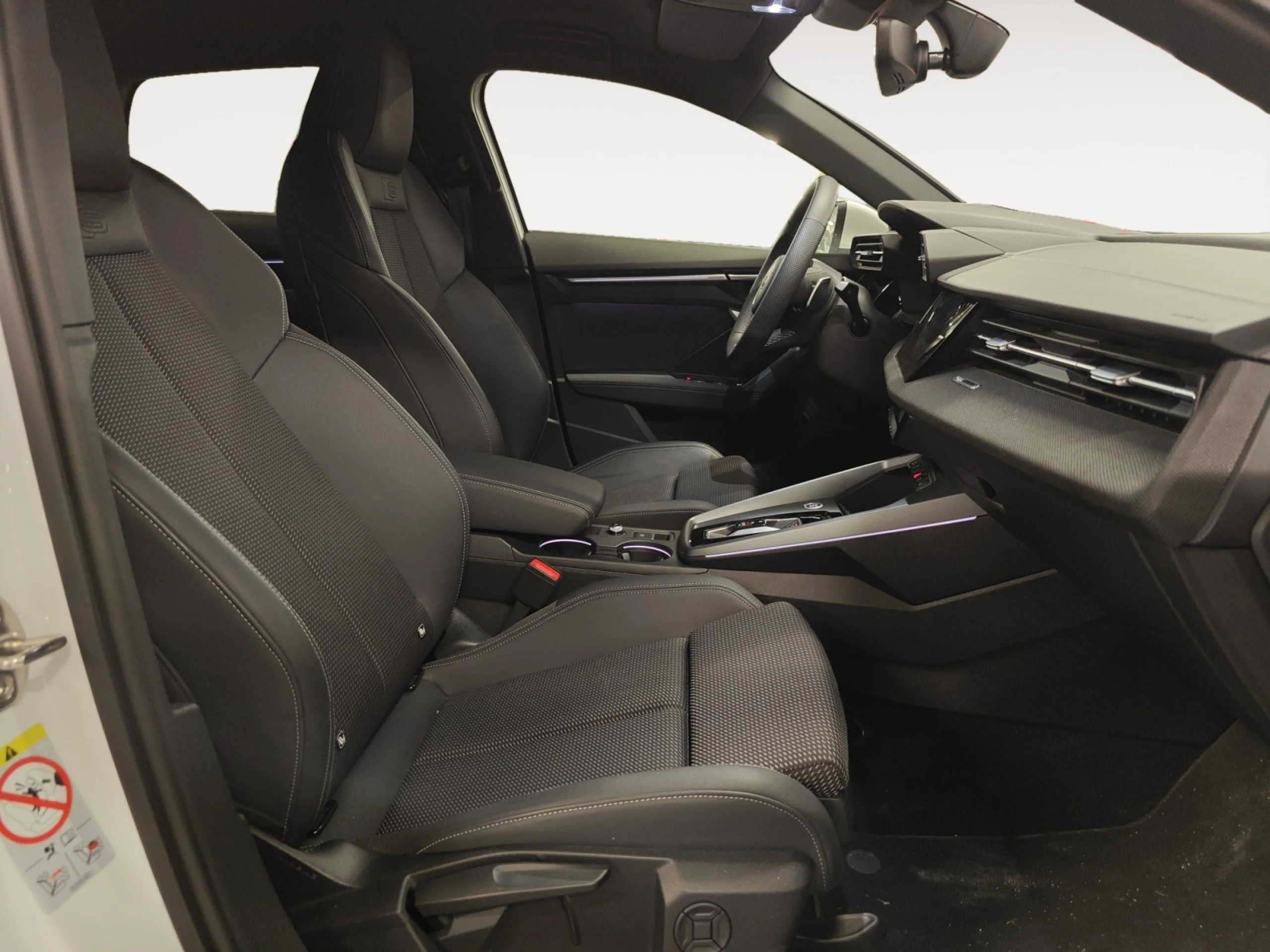 AUDI A3 SPORTBACK BLACK LINE 35 TDI 110KW S TRON - Foto 5