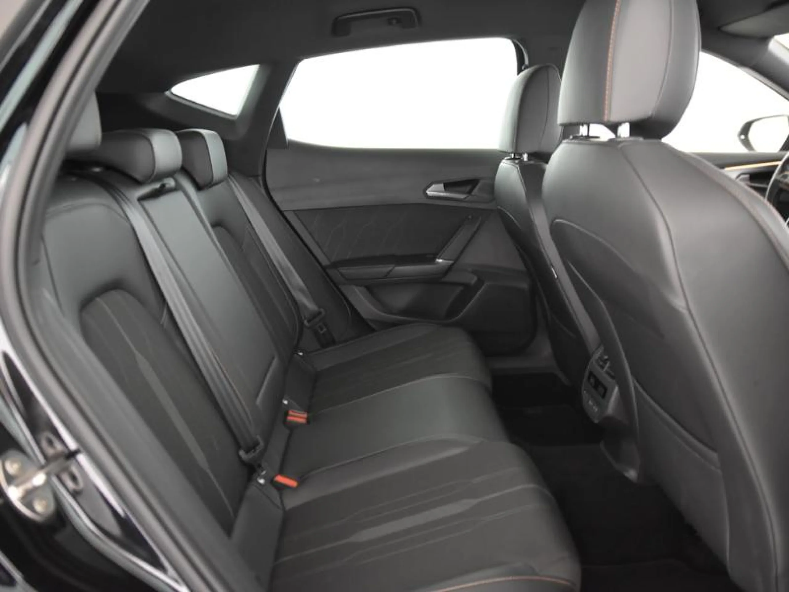 CUPRA FORMENTOR 1.5 TSI 110KW (150 CV) DSG - Foto 6