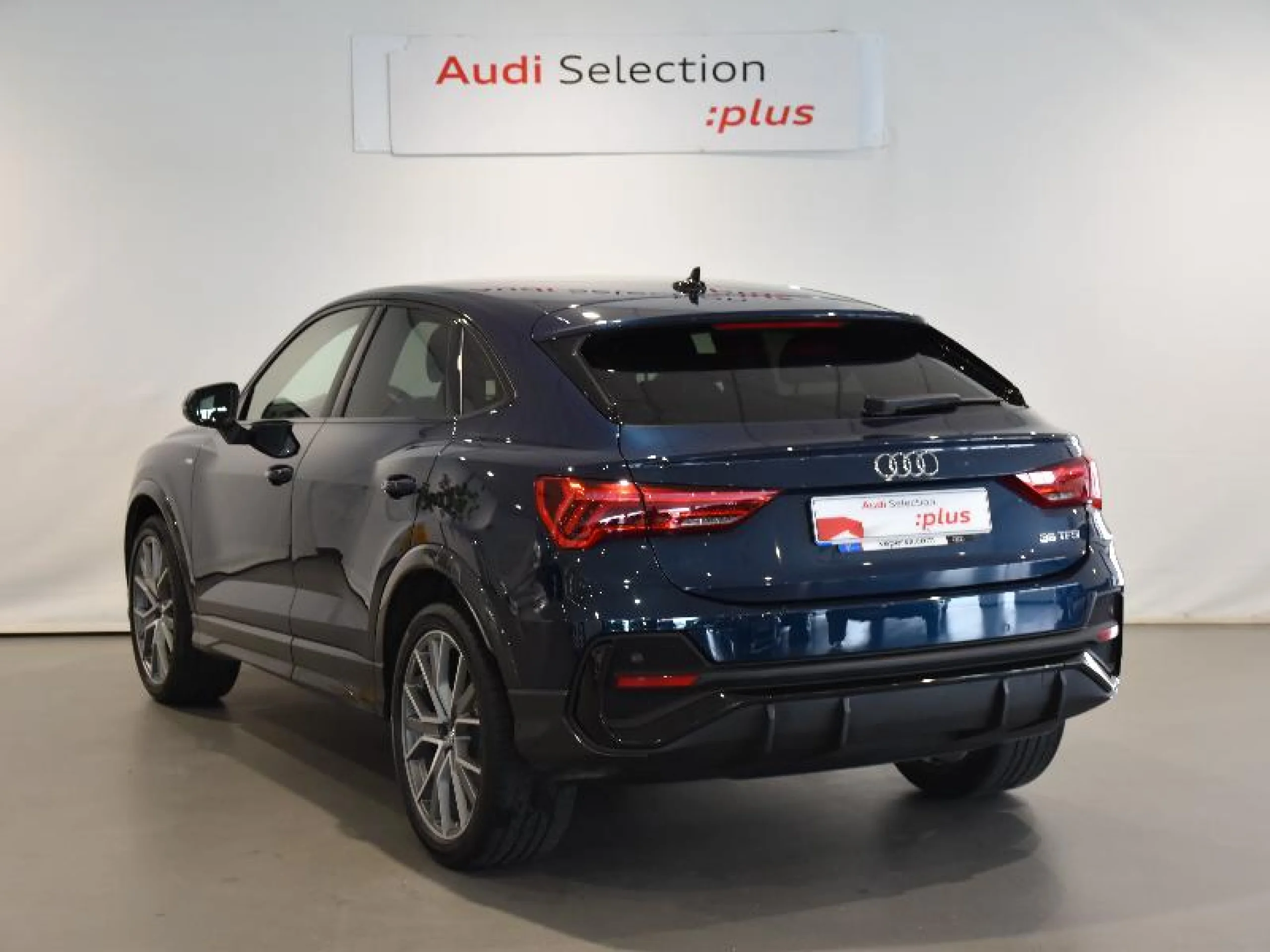 AUDI Q3 BLACK LINE 35 TFSI 110KW (150CV) S TRON - Foto 2