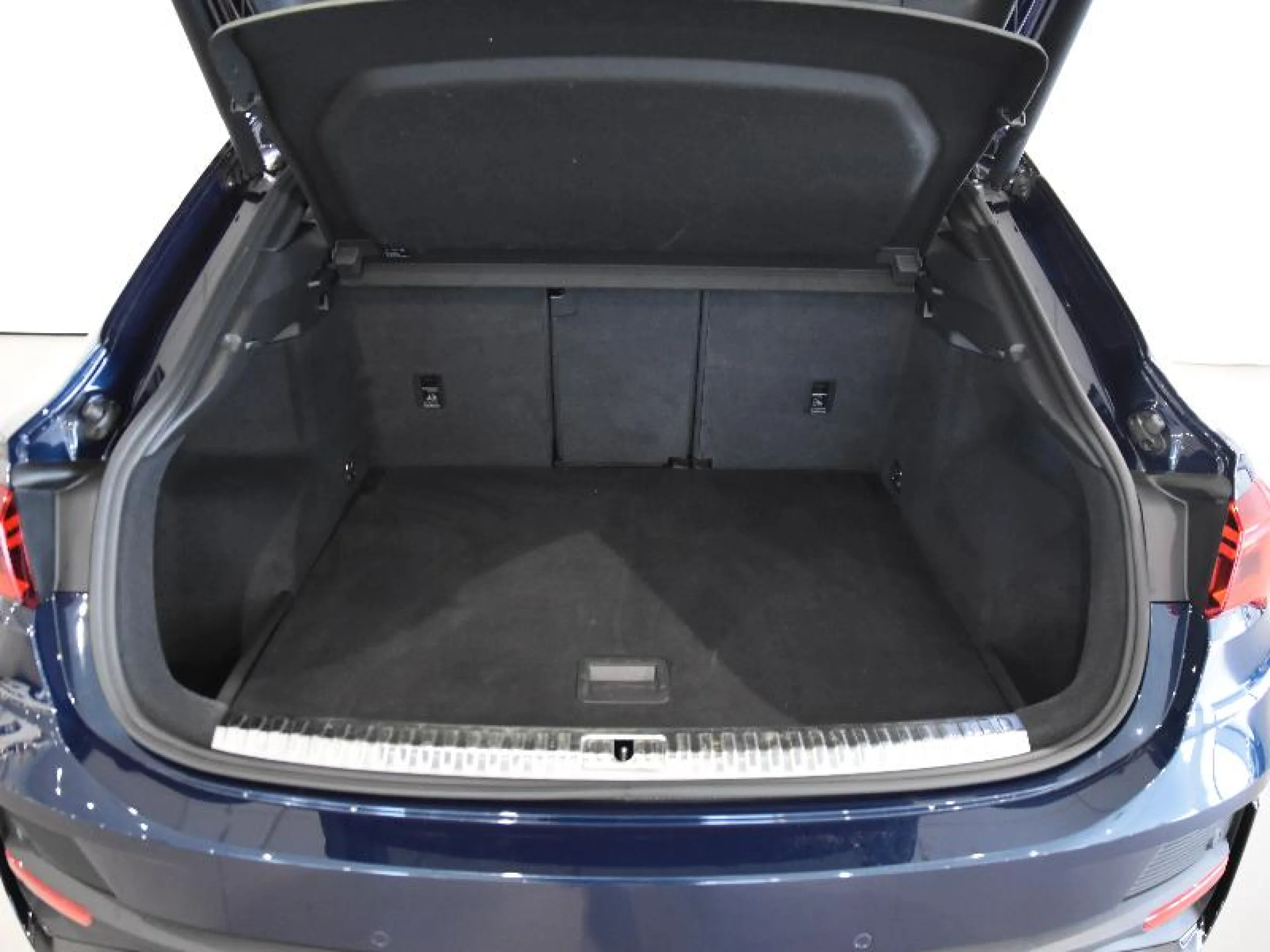 AUDI Q3 BLACK LINE 35 TFSI 110KW (150CV) S TRON - Foto 7