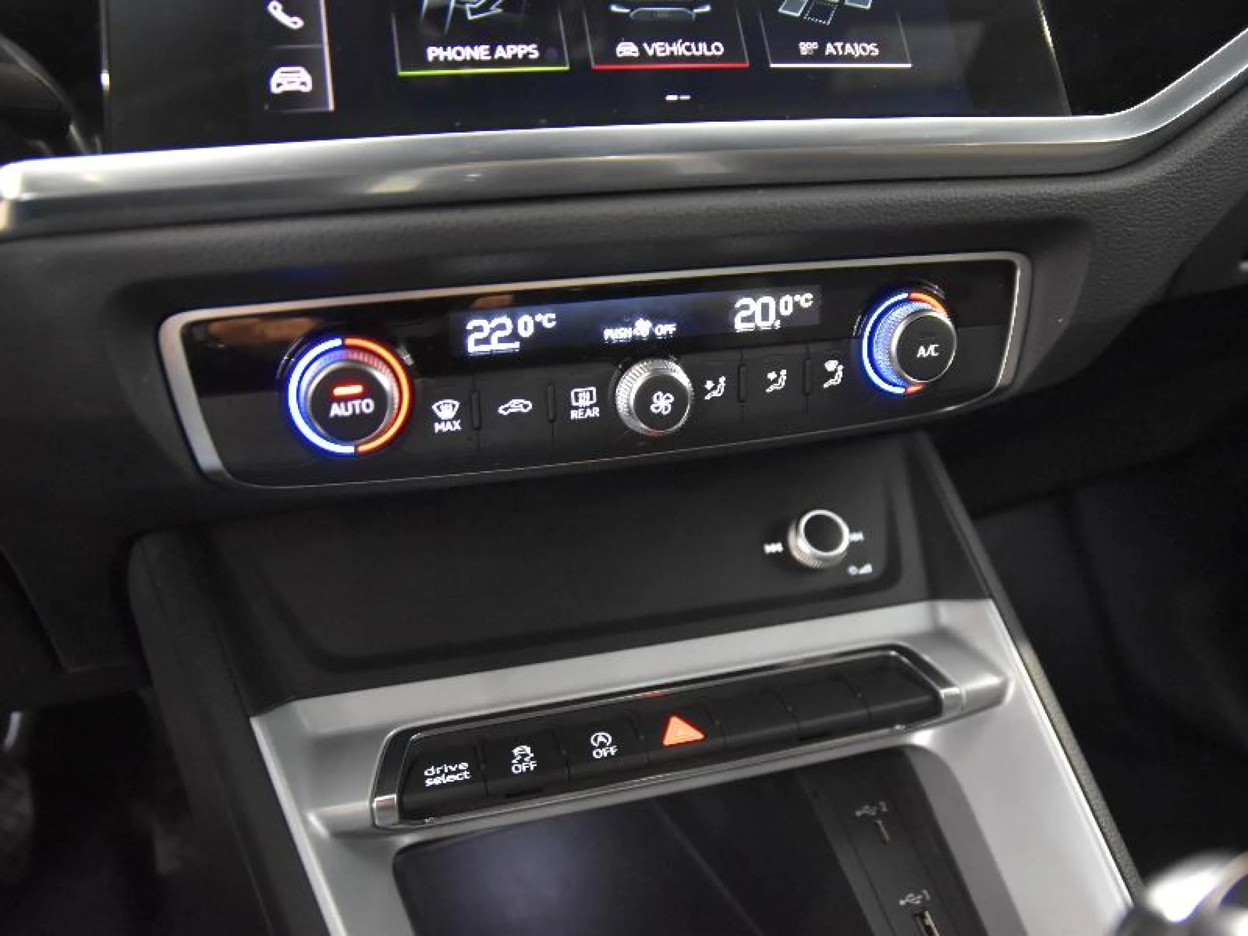 AUDI Q3 BLACK LINE 35 TFSI 110KW (150CV) S TRON - Foto 10