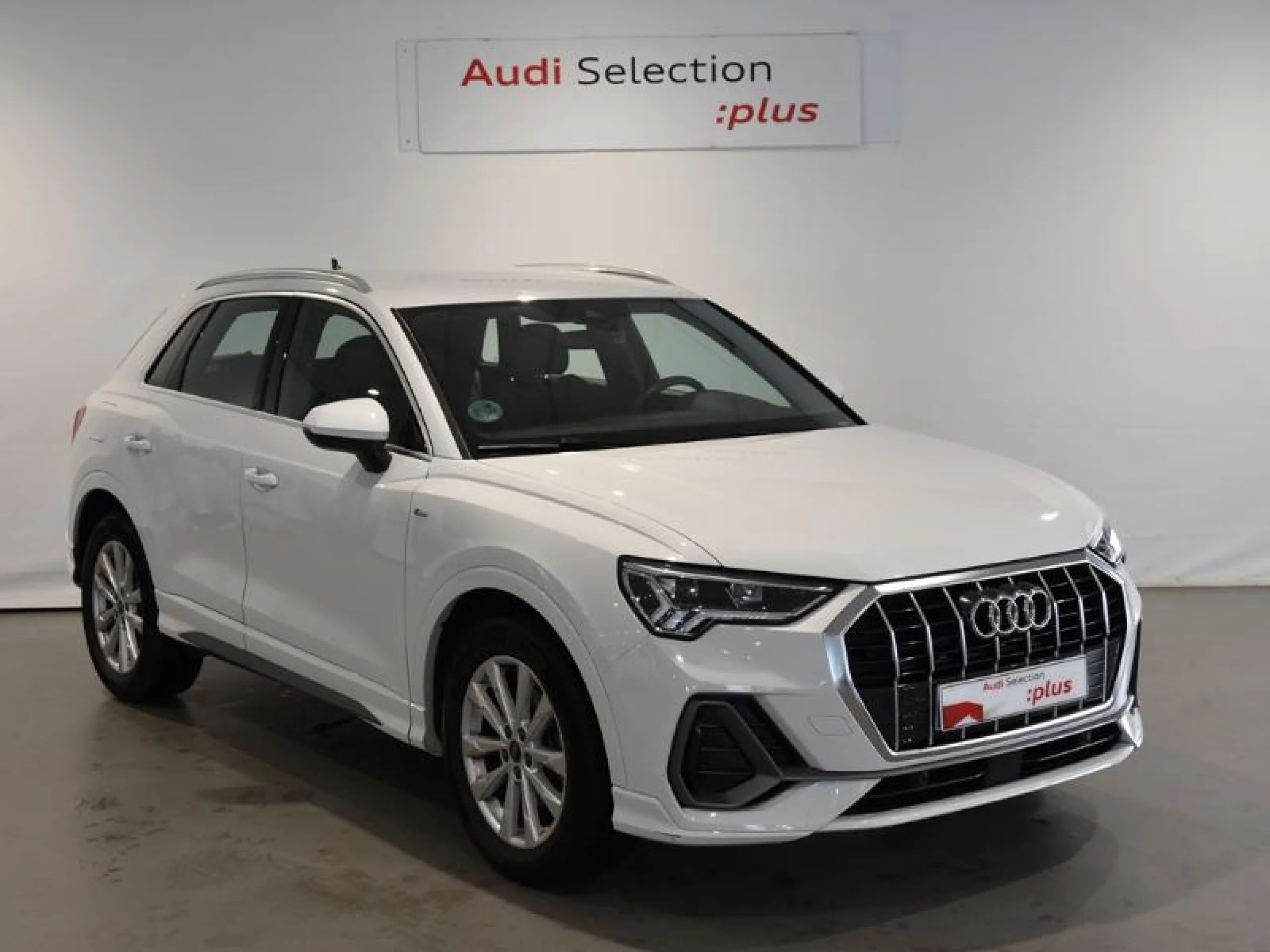 AUDI Q3 BLACK LINE 35 TDI 110KW (150CV) S TRONIC - Foto 1