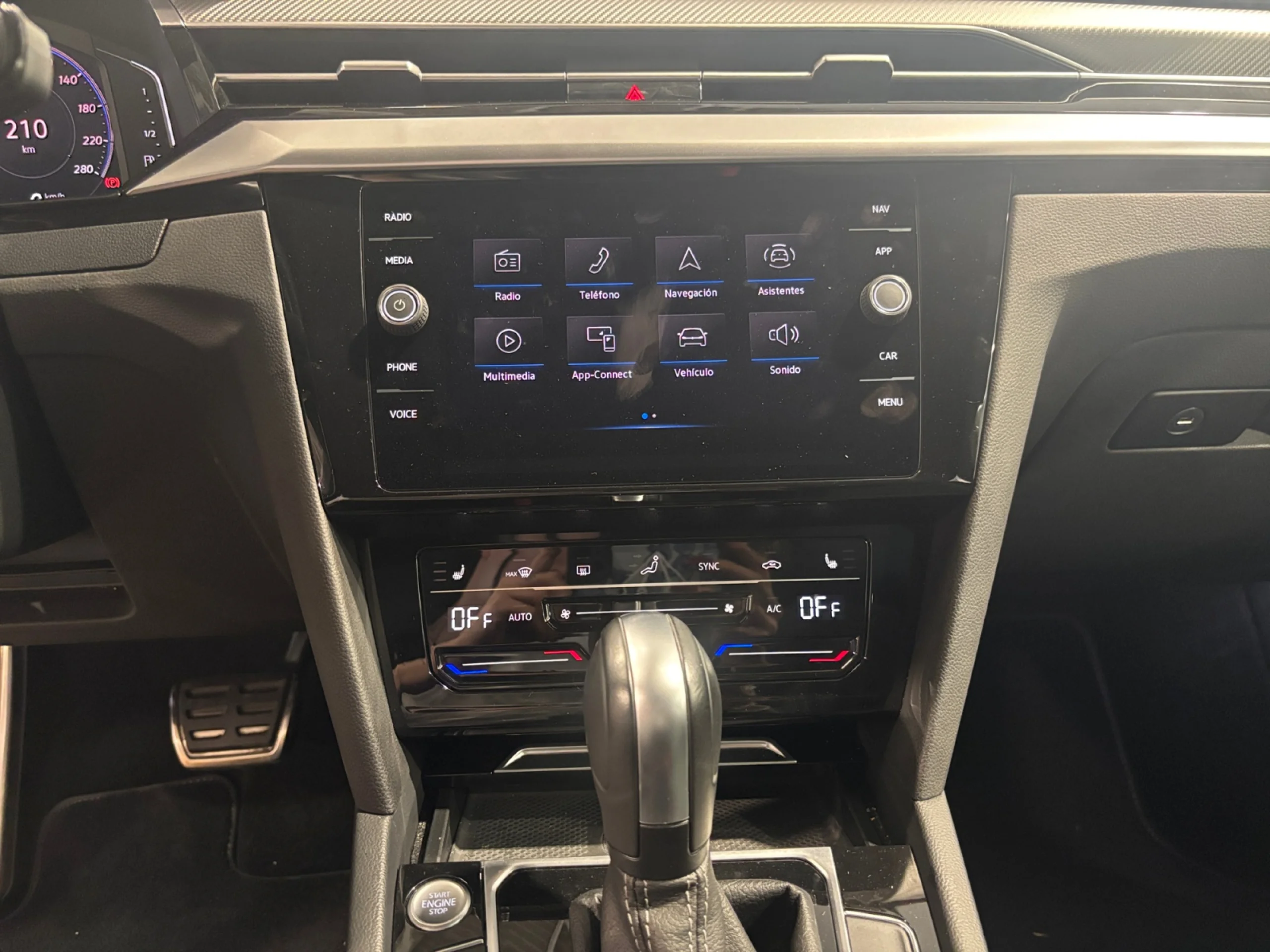 VOLKSWAGEN ARTEON R LINE 2.0 TDI 110KW (150CV) DSG - Foto 9