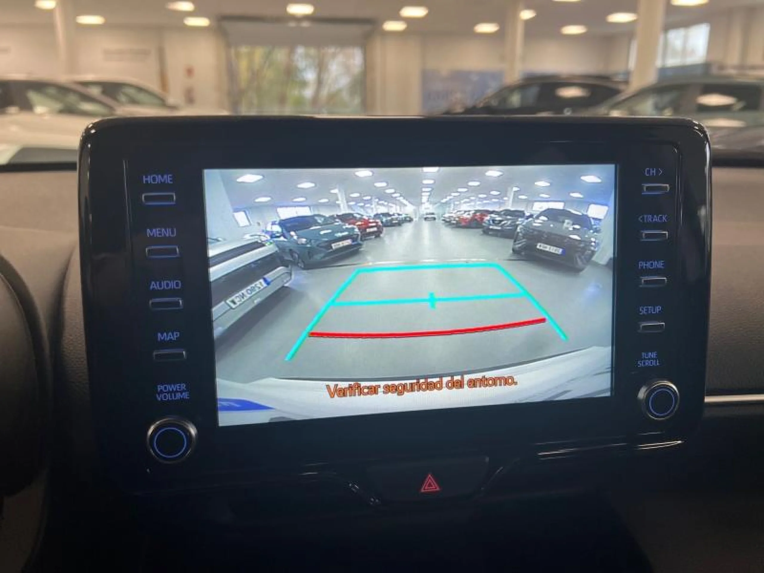 TOYOTA YARIS CROSS 1.5 120H ACTIVE PLUS - Foto 9