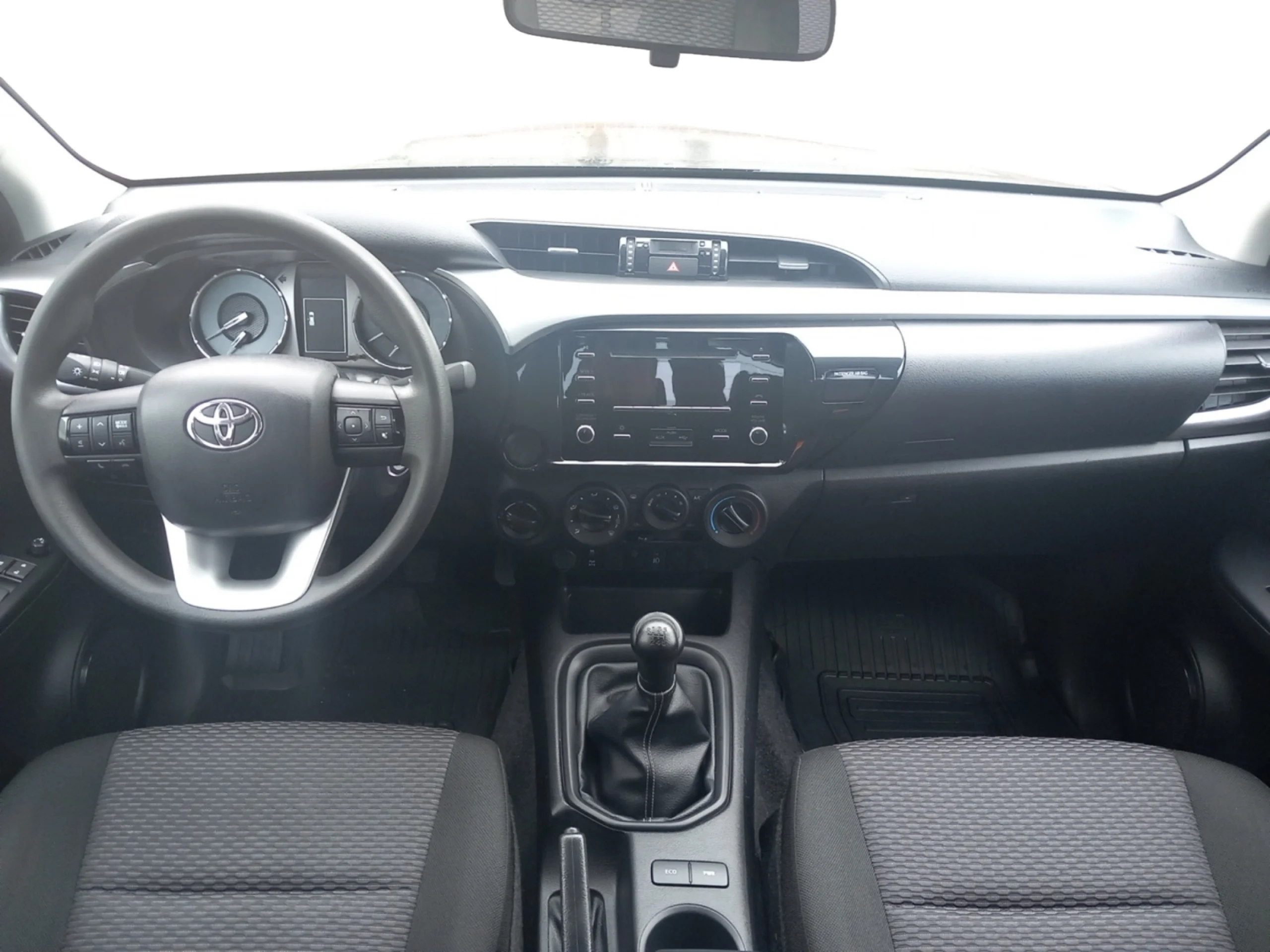 TOYOTA HILUX BASICA - Foto 9