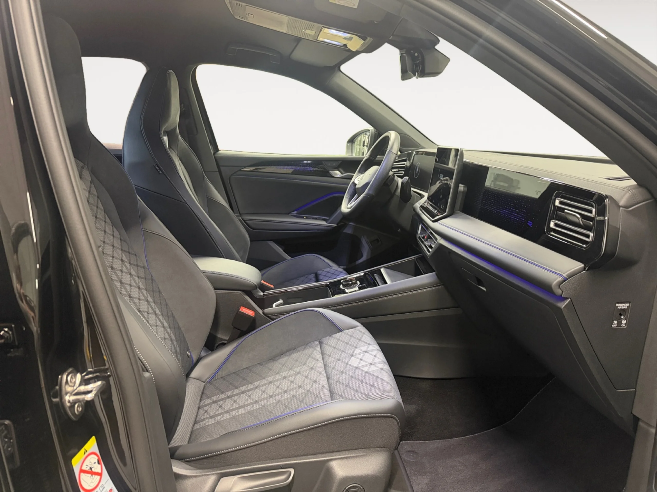 VOLKSWAGEN TIGUAN R LINE 1.5 ETSI 110KW (150CV) DSG - Foto 5