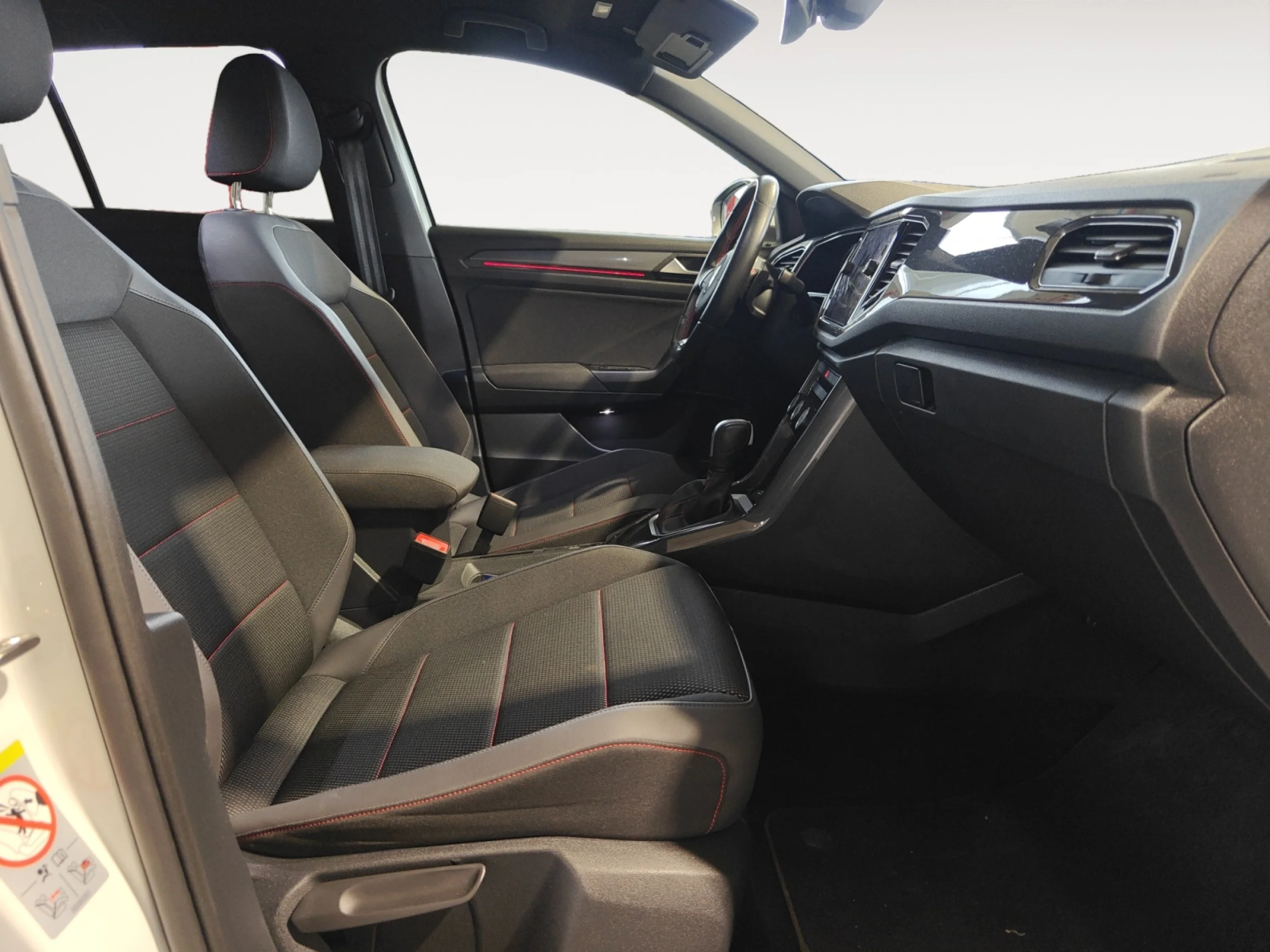 VOLKSWAGEN T ROC SPORT 1.5 TSI 110KW (150CV) DSG - Foto 5