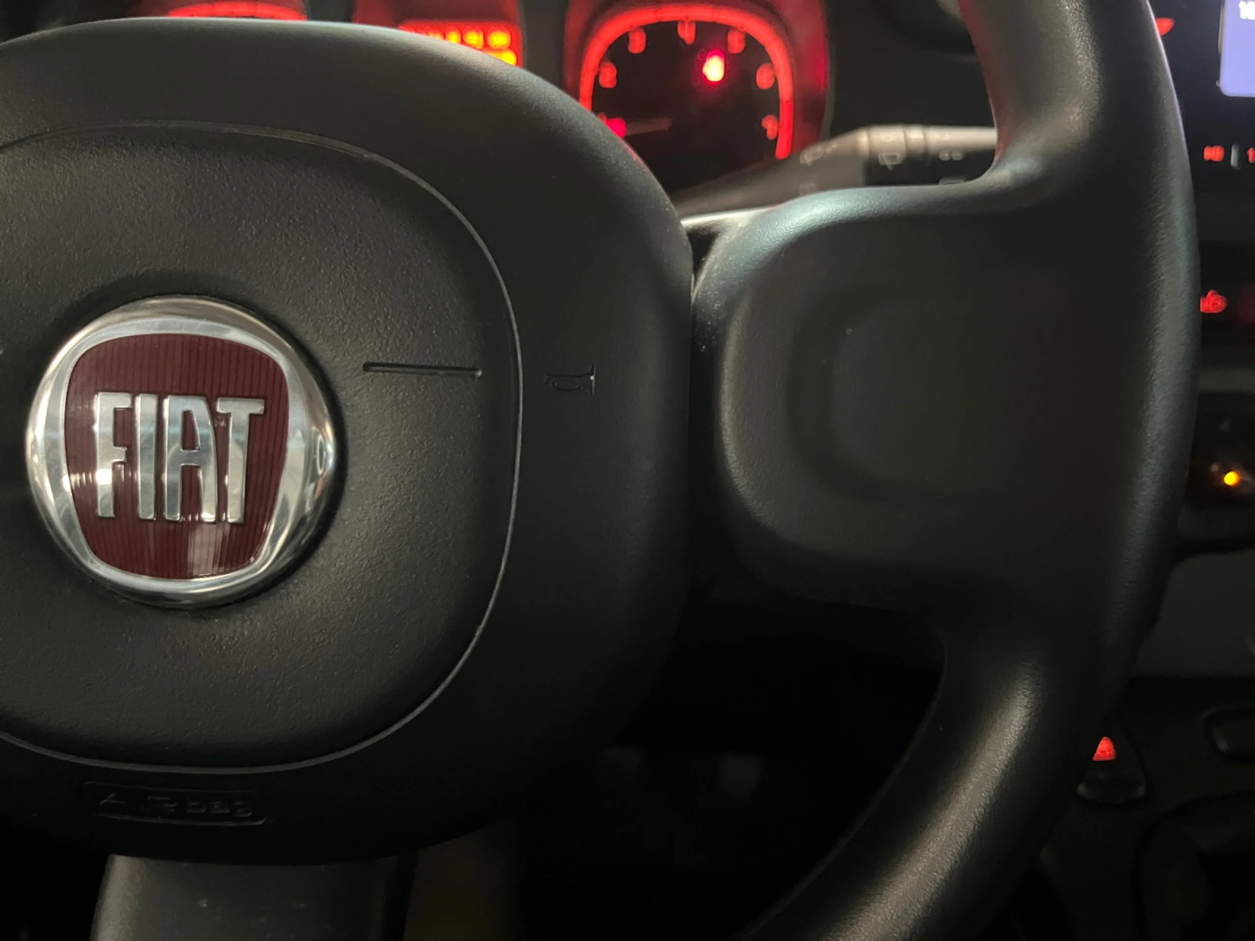 FIAT PANDA CITY LIFE HYBRID 1.0 GSE 51KW (70CV) - Foto 12