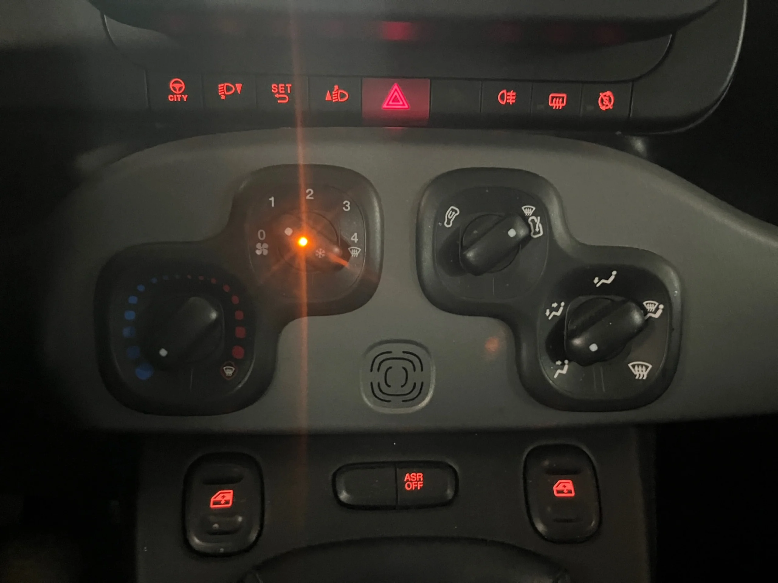 FIAT PANDA CITY LIFE HYBRID 1.0 GSE 51KW (70CV) - Foto 13