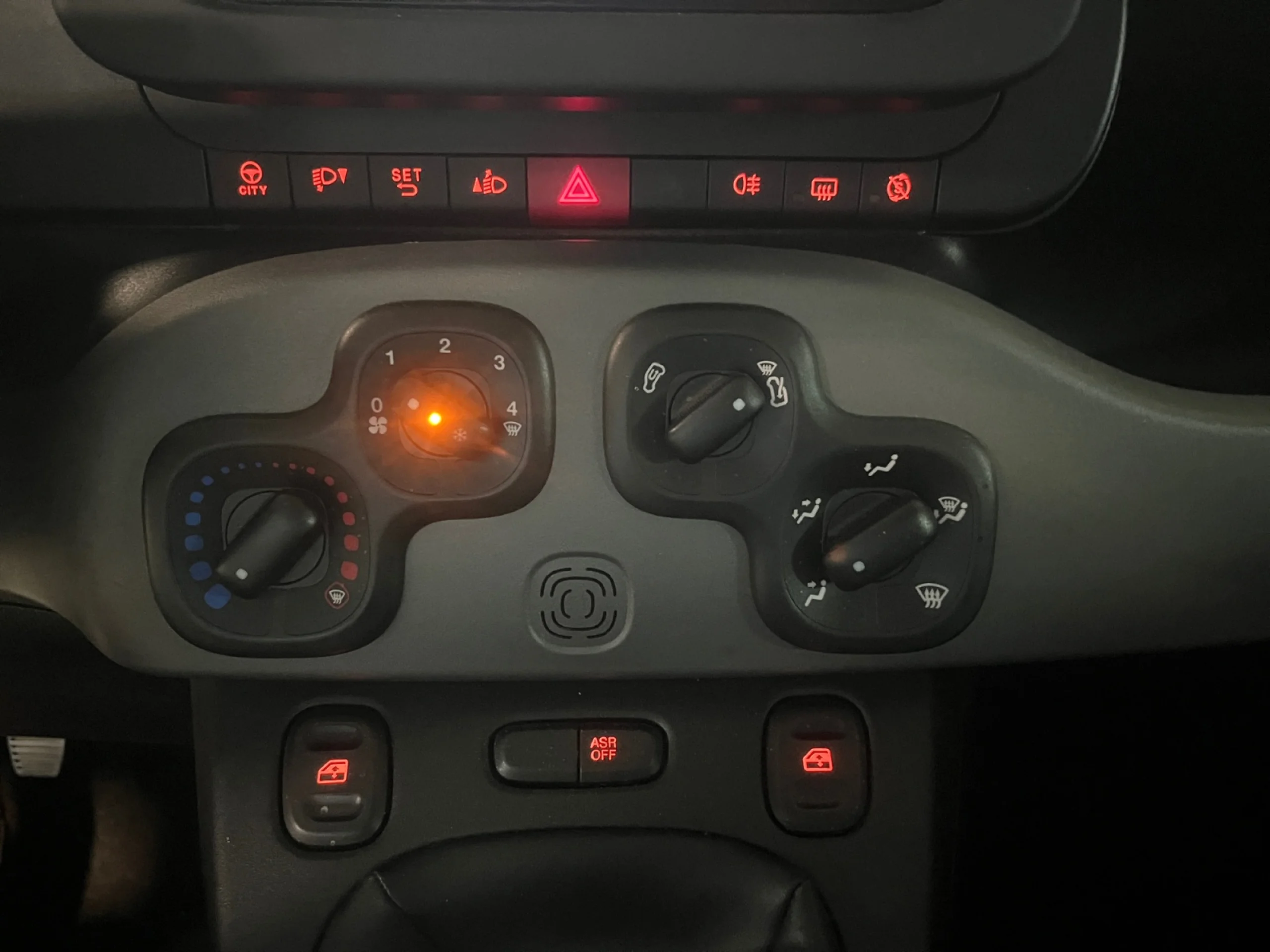 FIAT PANDA CITY LIFE HYBRID 1.0 GSE 51KW (70CV) - Foto 15