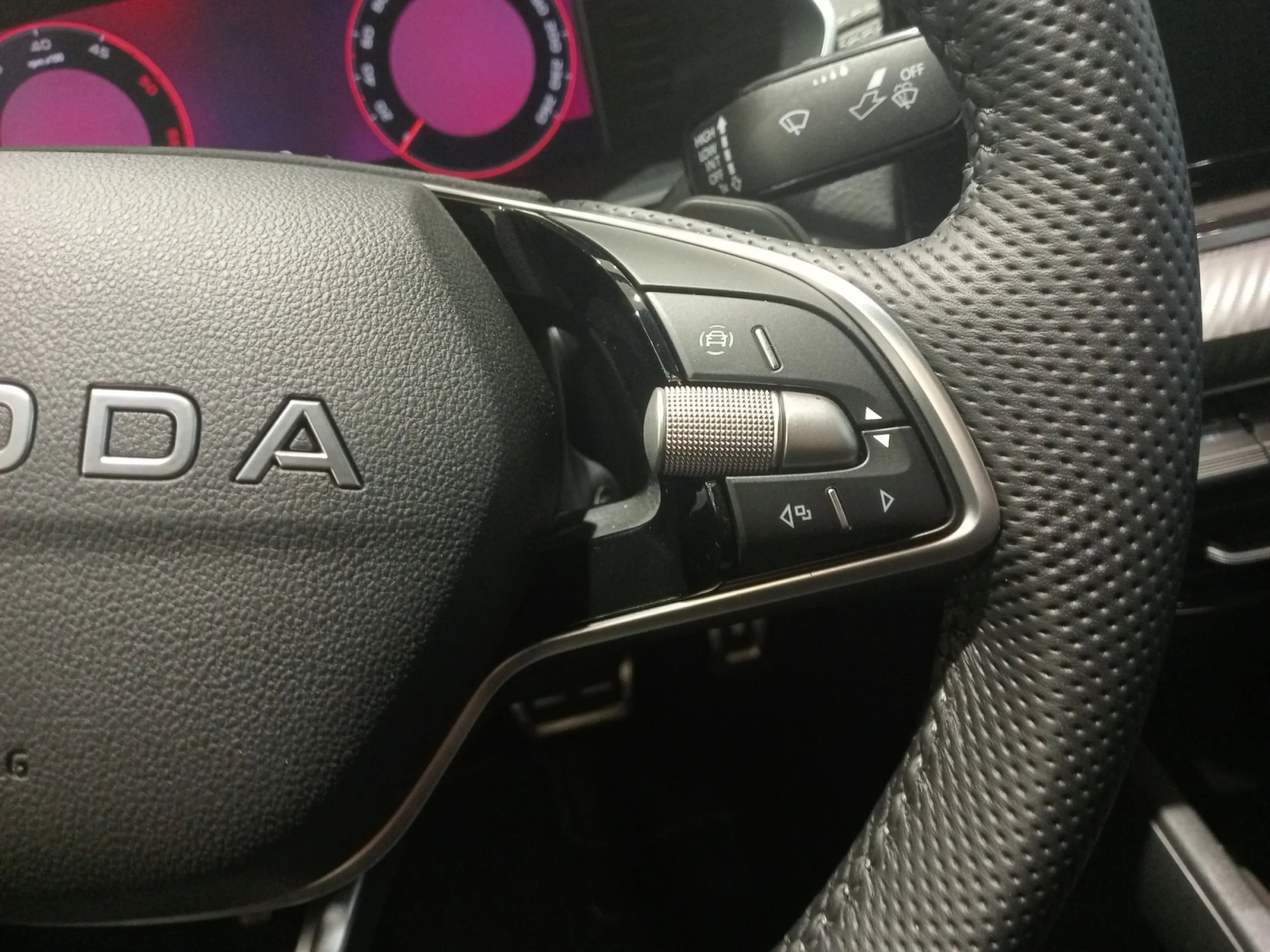 SKODA OCTAVIA 2.0 TDI 110KW (150 CV) DSG SPORTLINE - Foto 10