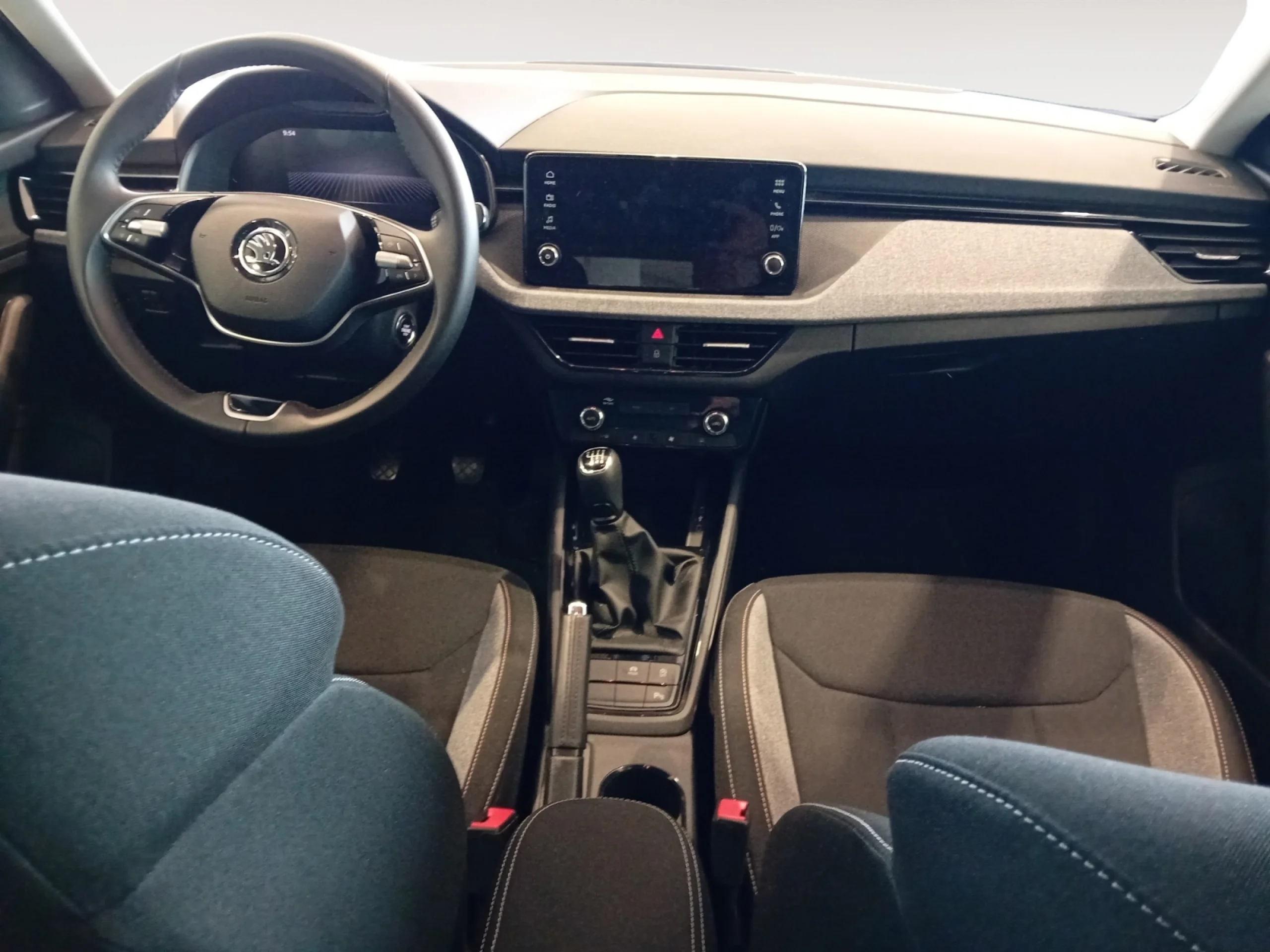 SKODA KAMIQ KAMIQ SELECTION 1,0 TSI 85 KW (115 CV) MANUAL 6 VEL. - Foto 4