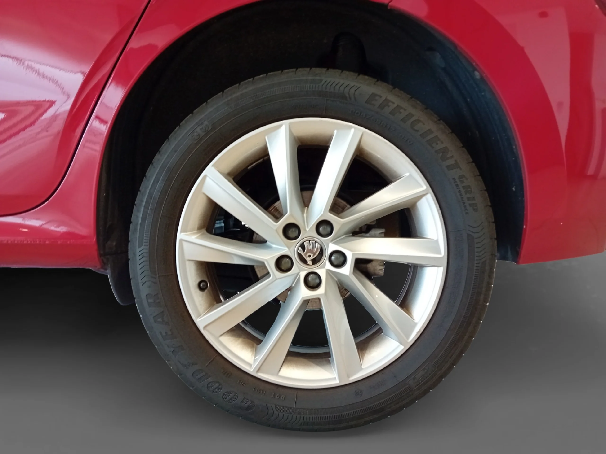 SKODA KAMIQ KAMIQ SELECTION 1,0 TSI 85 KW (115 CV) MANUAL 6 VEL. - Foto 9