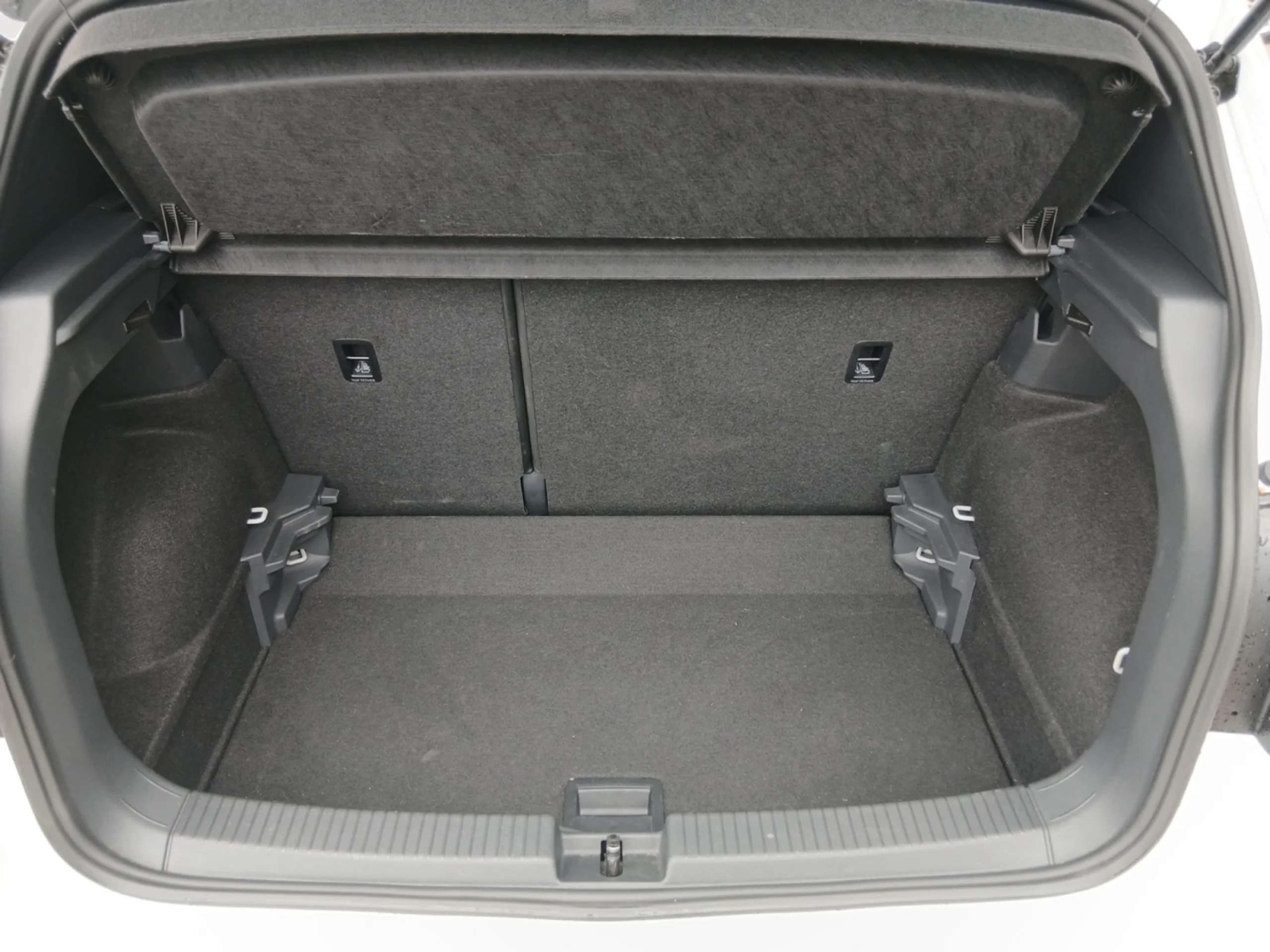 VOLKSWAGEN T CROSS T CROSS R LINE 1.5 TSI 110 KW (150 CV) AUTOMATICO DSG 7 VEL. - Foto 7