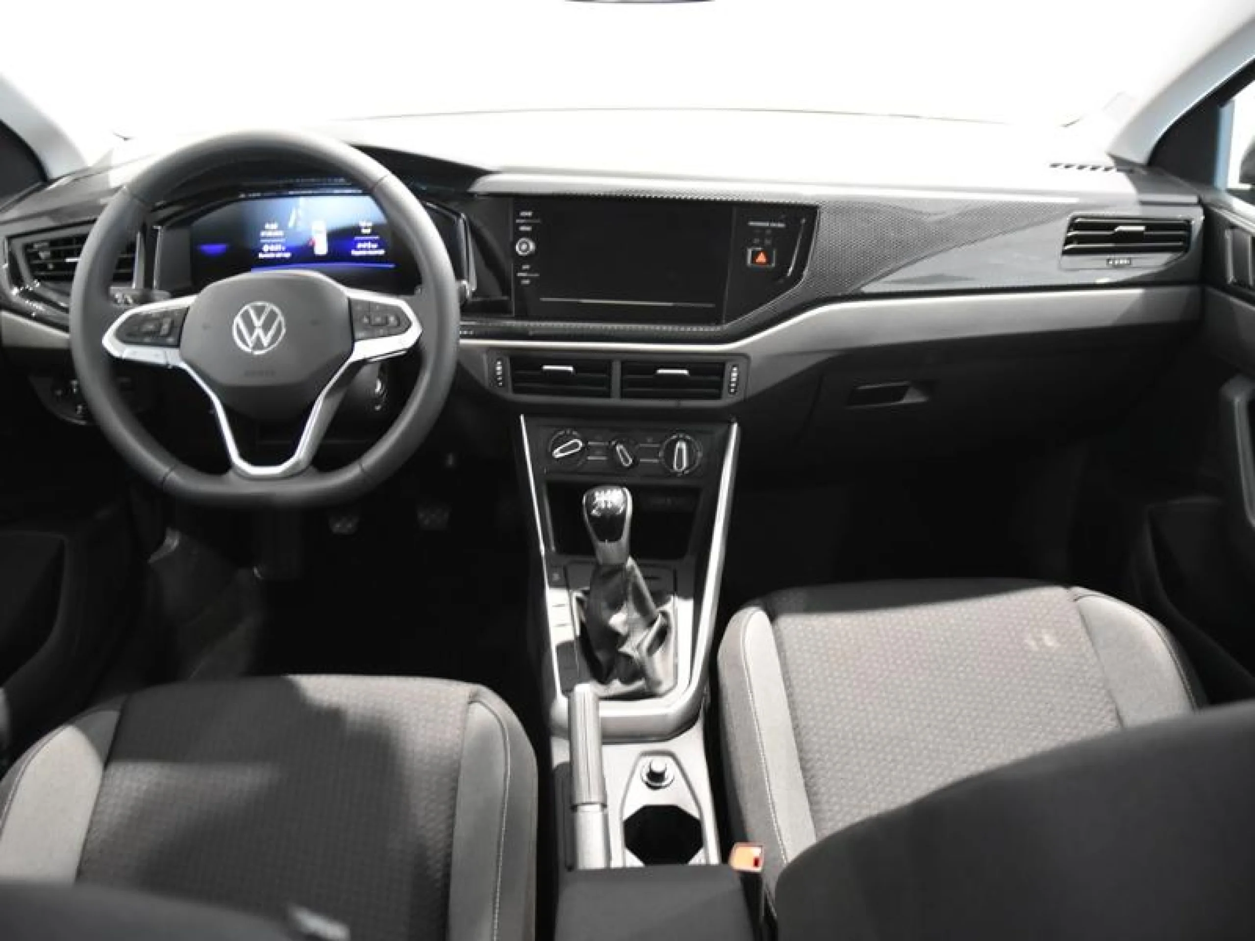 VOLKSWAGEN POLO POLO MATCH 1.0 TSI 70 KW (95 CV)  5 VEL. - Foto 4