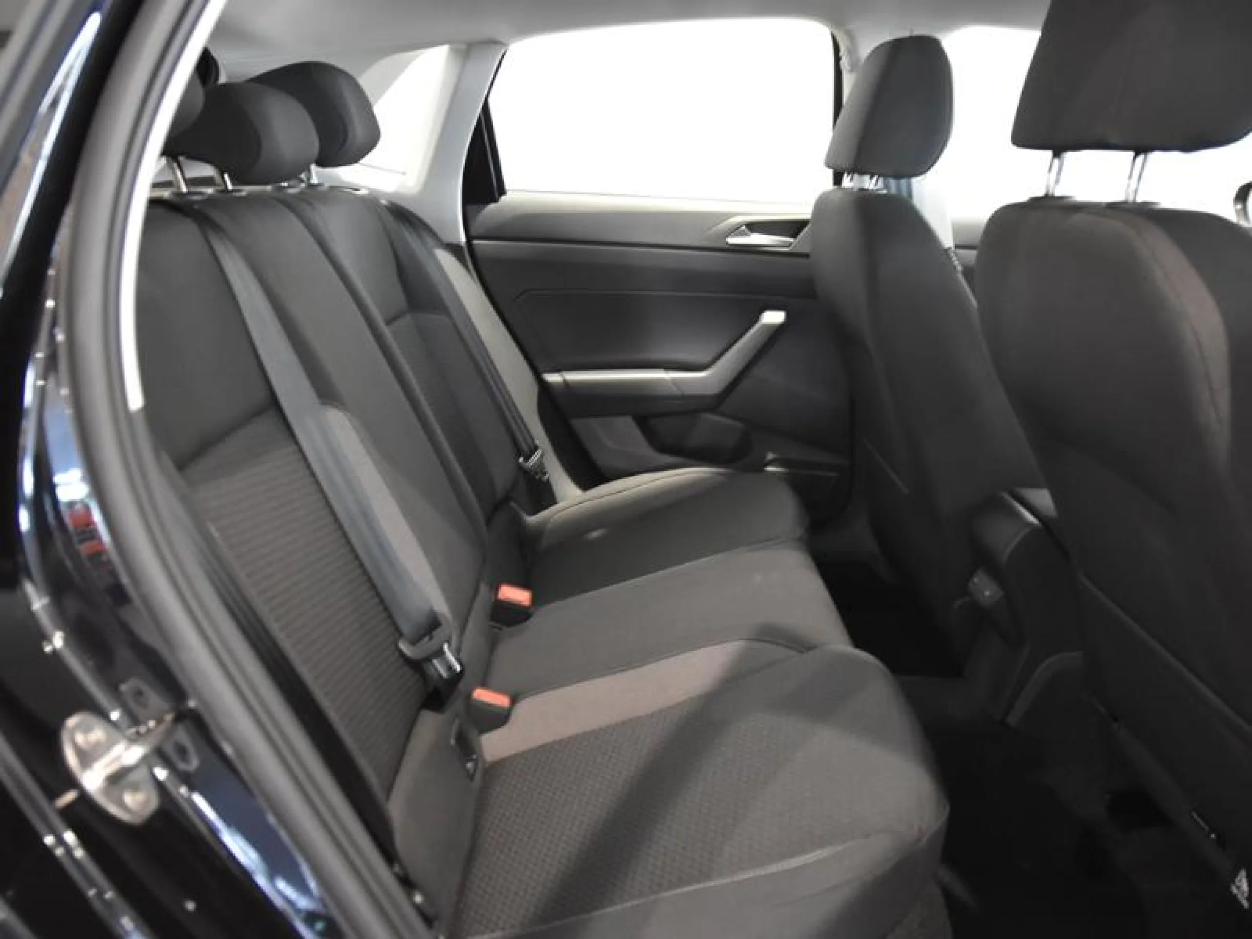 VOLKSWAGEN POLO POLO MATCH 1.0 TSI 70 KW (95 CV)  5 VEL. - Foto 6