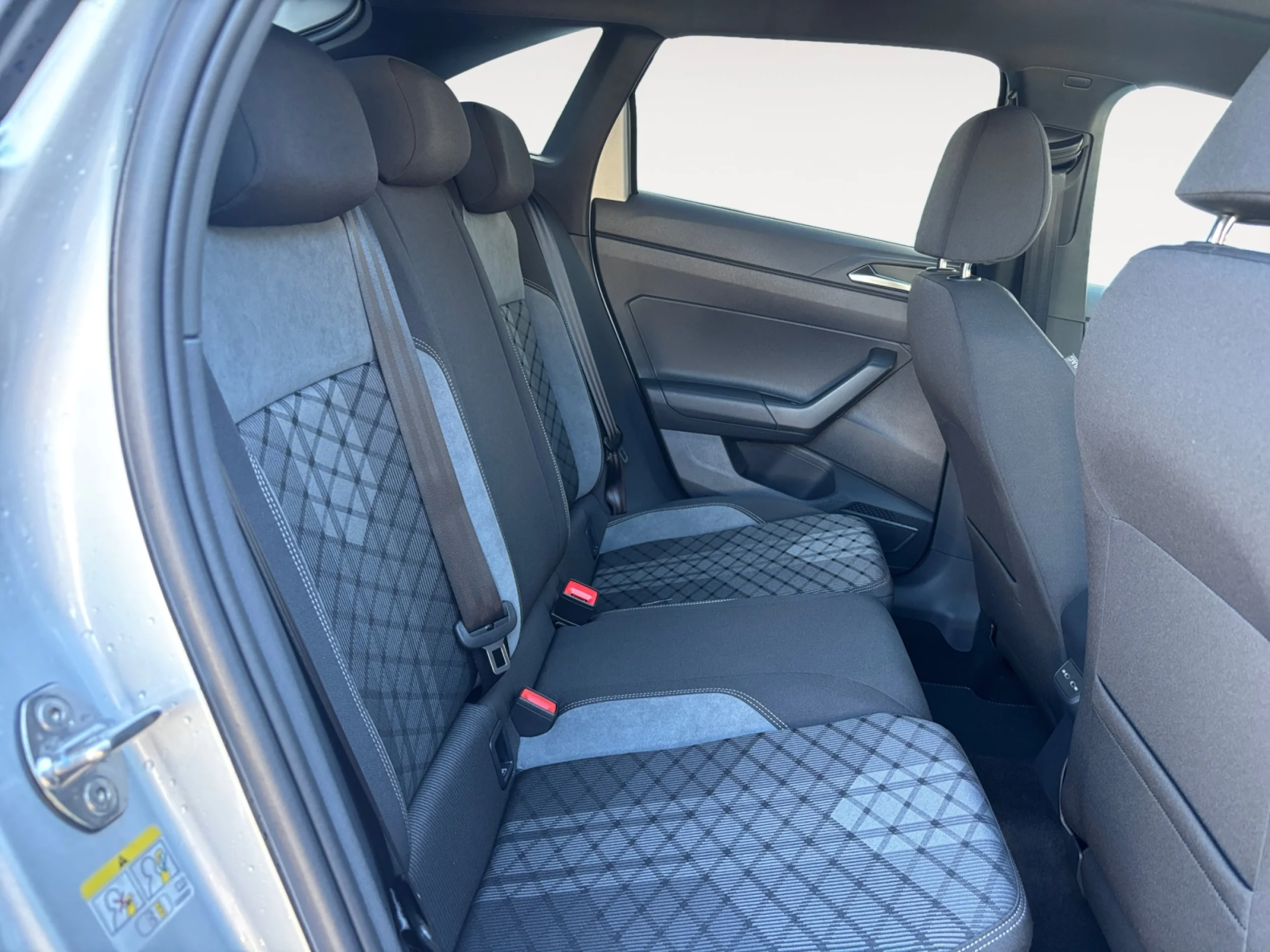 VOLKSWAGEN TAIGO TAIGO R LINE  1.0 TSI 85 KW (116 CV)  AUTOMÁTICO DSG 7 VEL. - Foto 6
